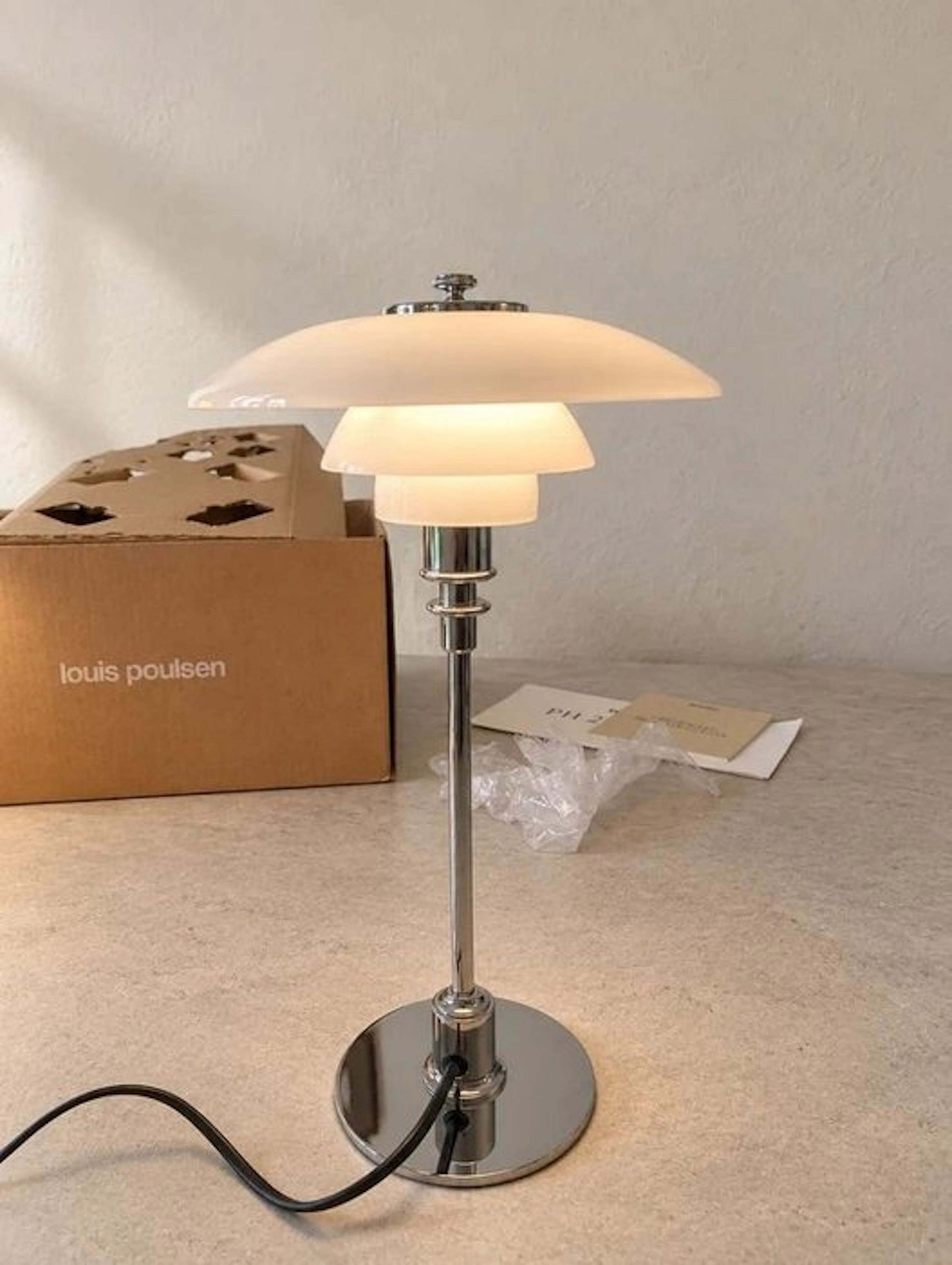 Louis Poulsen - Poul Henningsen - Table lamp - PH 2/1...