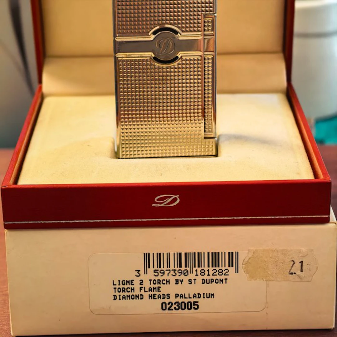 S.T. Dupont - Ligne 2 TORCH Flame Diamond Head - Lighter - Palladium