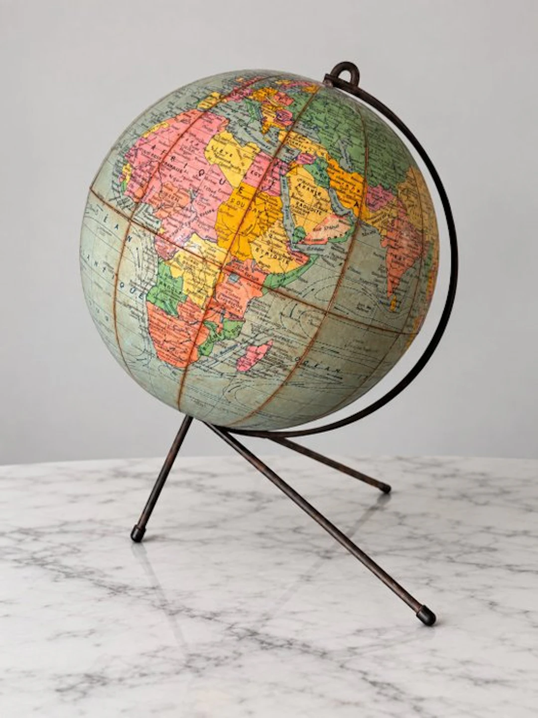 Celestial and terrestrial globes - Girard
