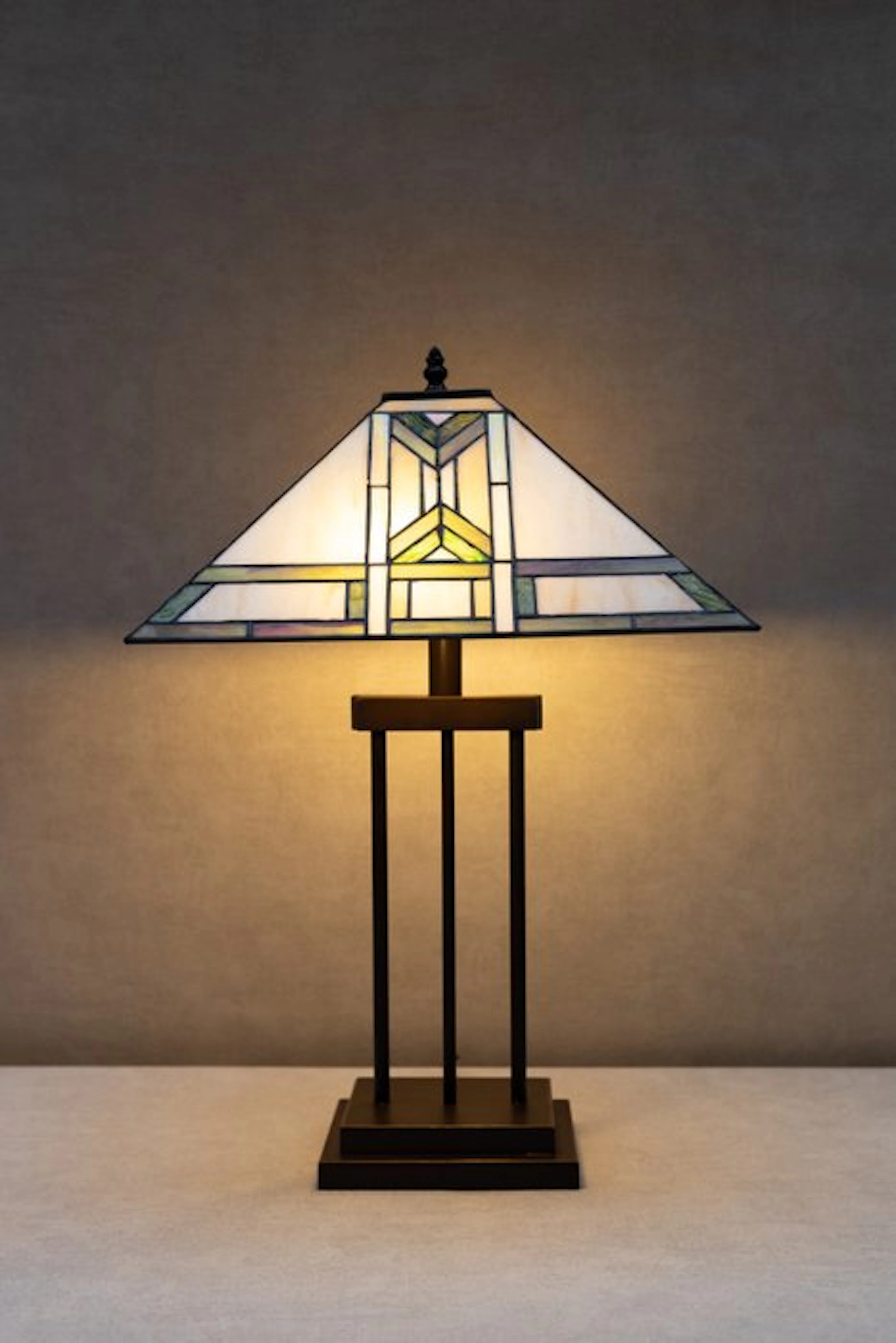 Lamp - Tiffany style - Dragonfly - Stained glass