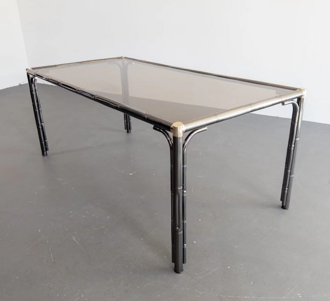 Dining table - Metal