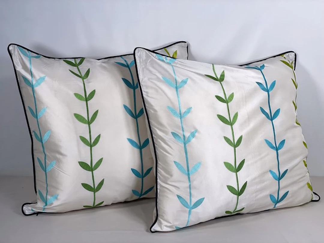 Designers Guild - New set of two - Cushion
