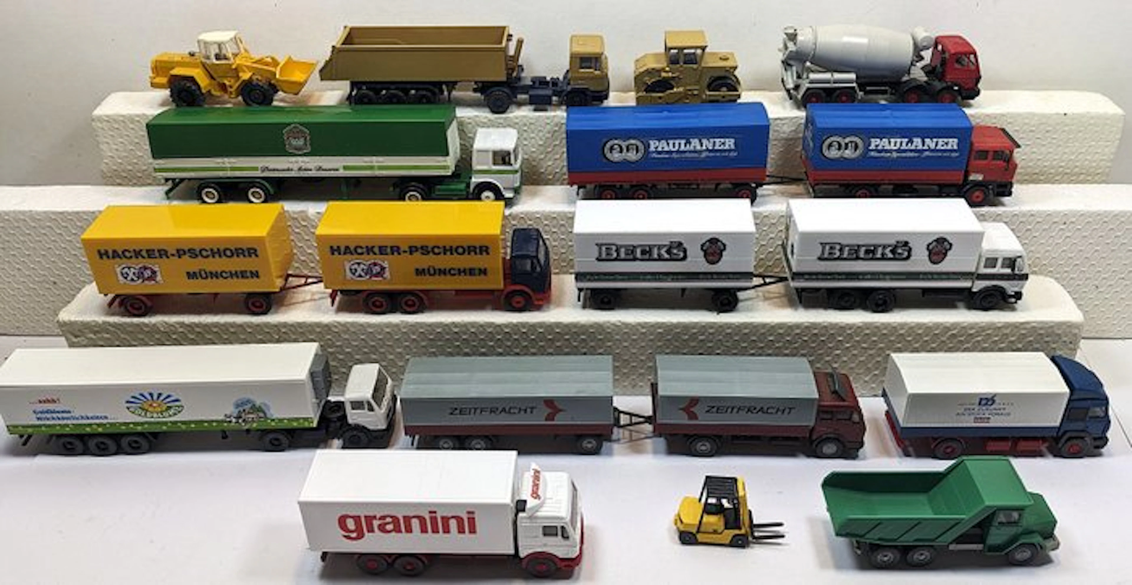 Wiking, Kibri H0 - Model train vehicles (14) - Trucks