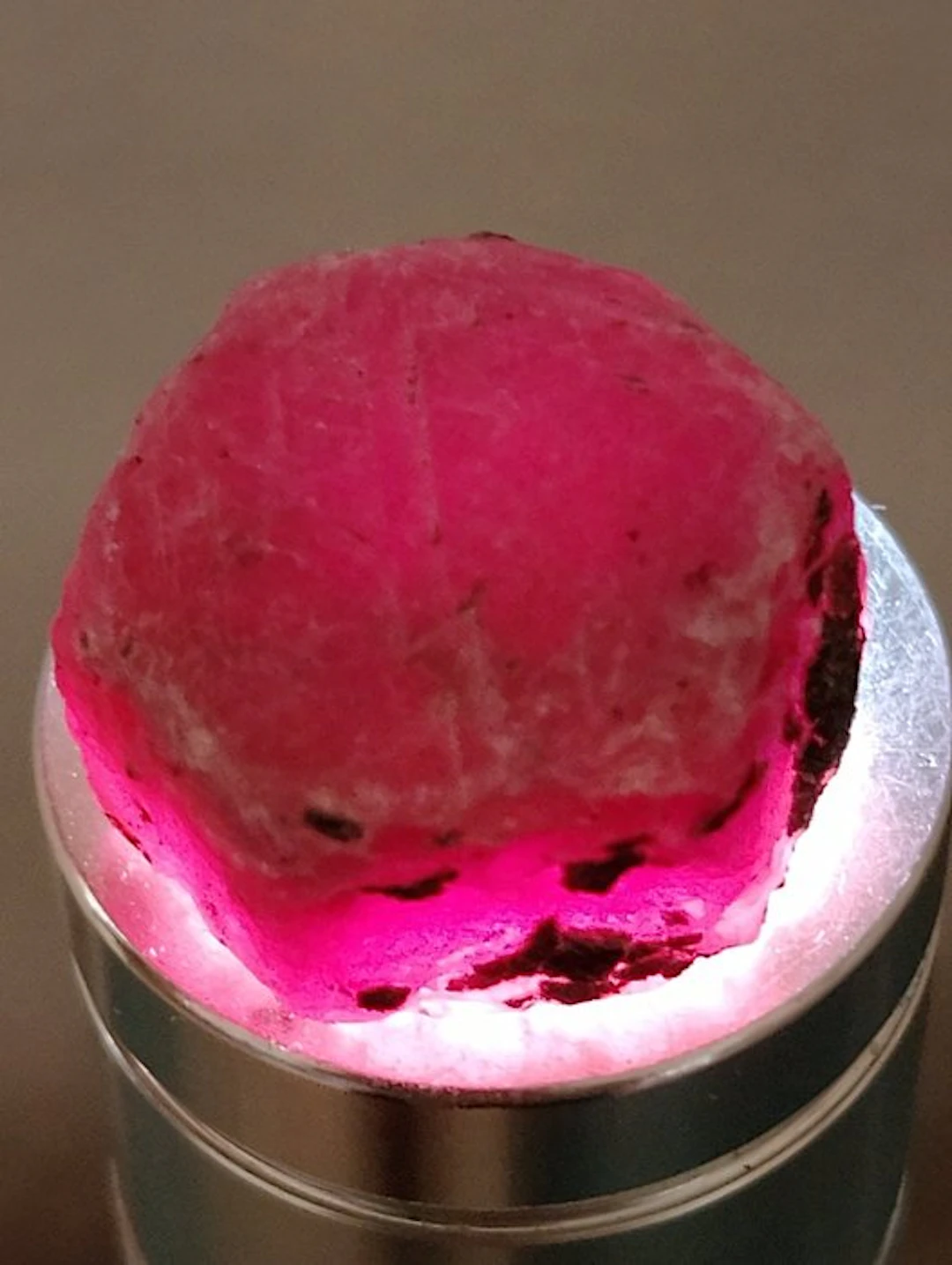 Ruby Rough - Height: 2.5 cm - Width: 2.2 cm- 23.18 g - (1)