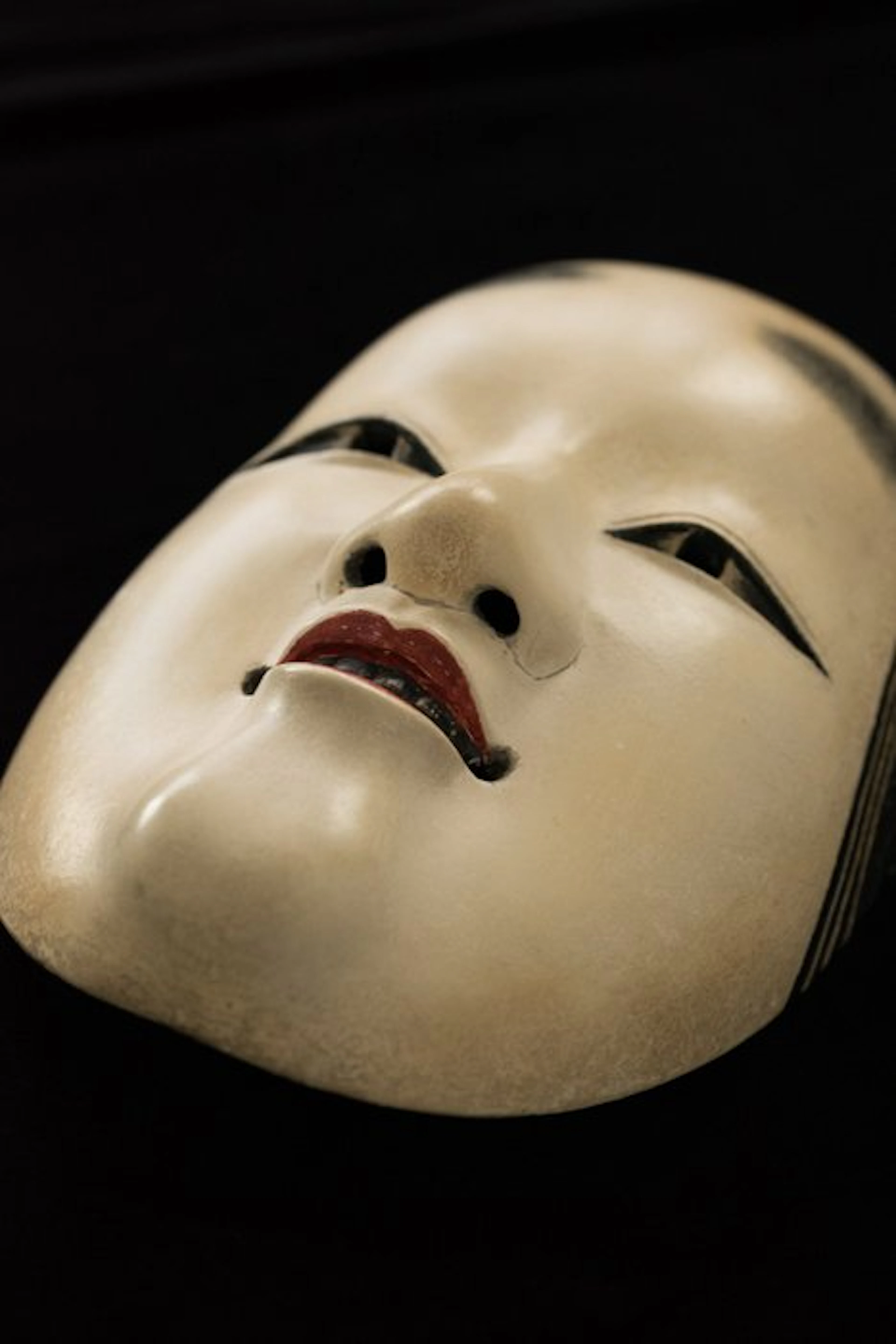 Noh mask - Wood - Ko-omote 小面 with Inscribed Box (No reserve price)