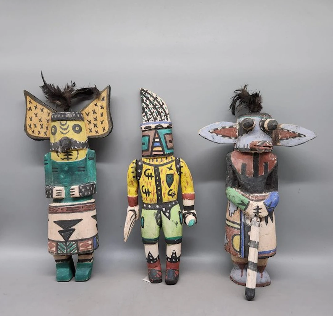 4 Poupée dans le style kachina - Sculpture - North America (No reserve price)