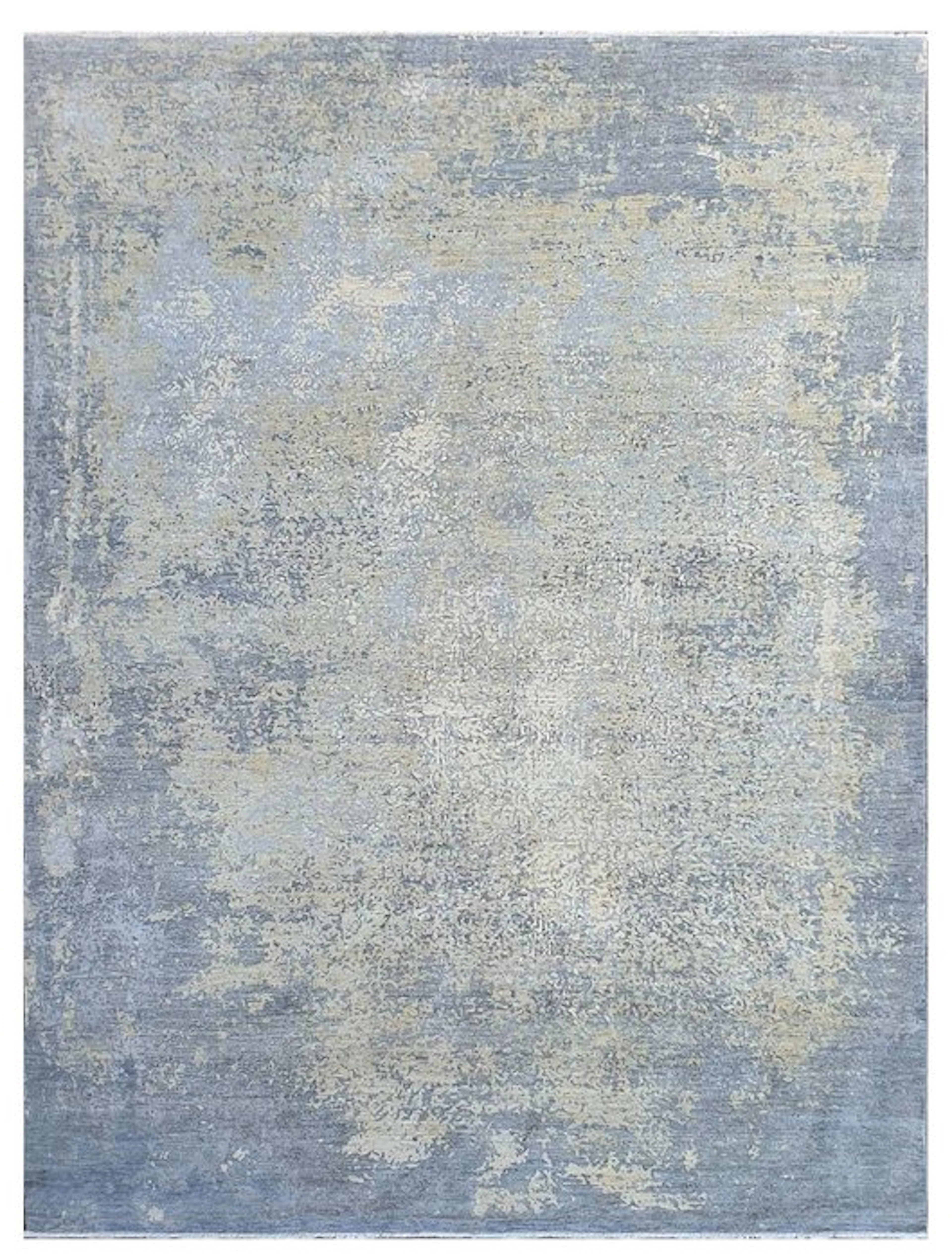 Designer rug with a lot of silk. - Rug - 370 cm - 272 cm