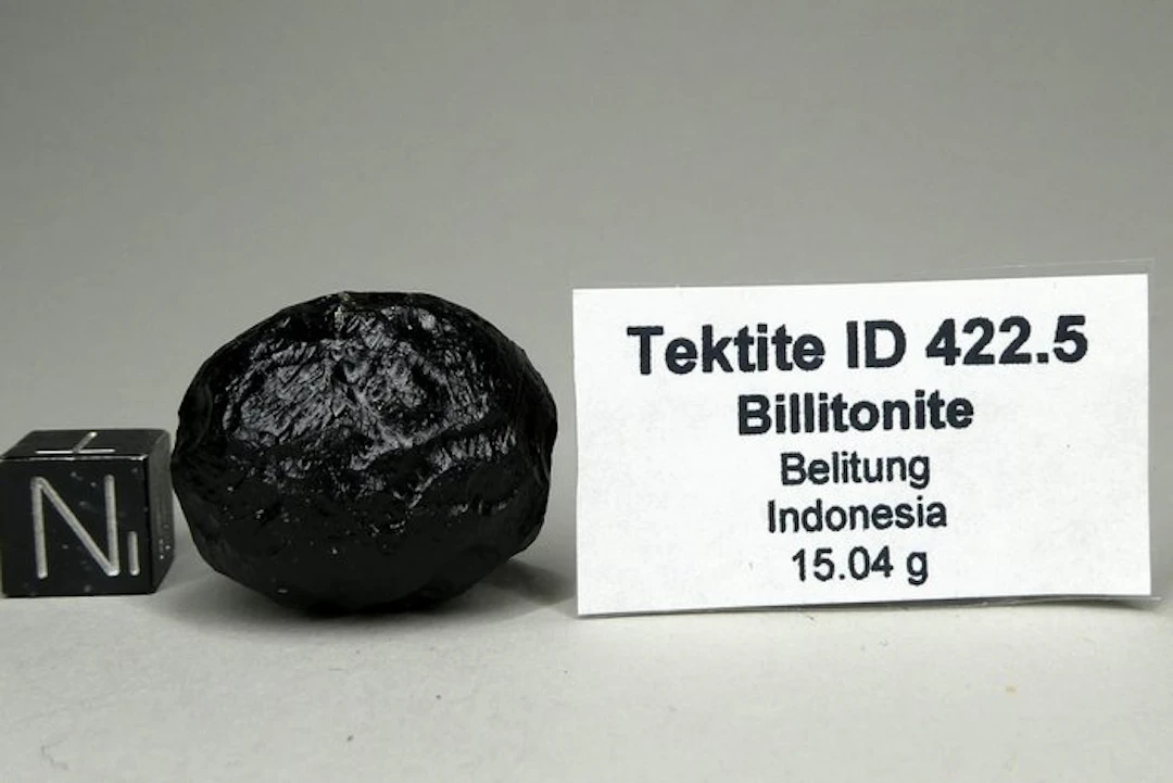 Billitonite Tektite Indonesia - 15.04 g