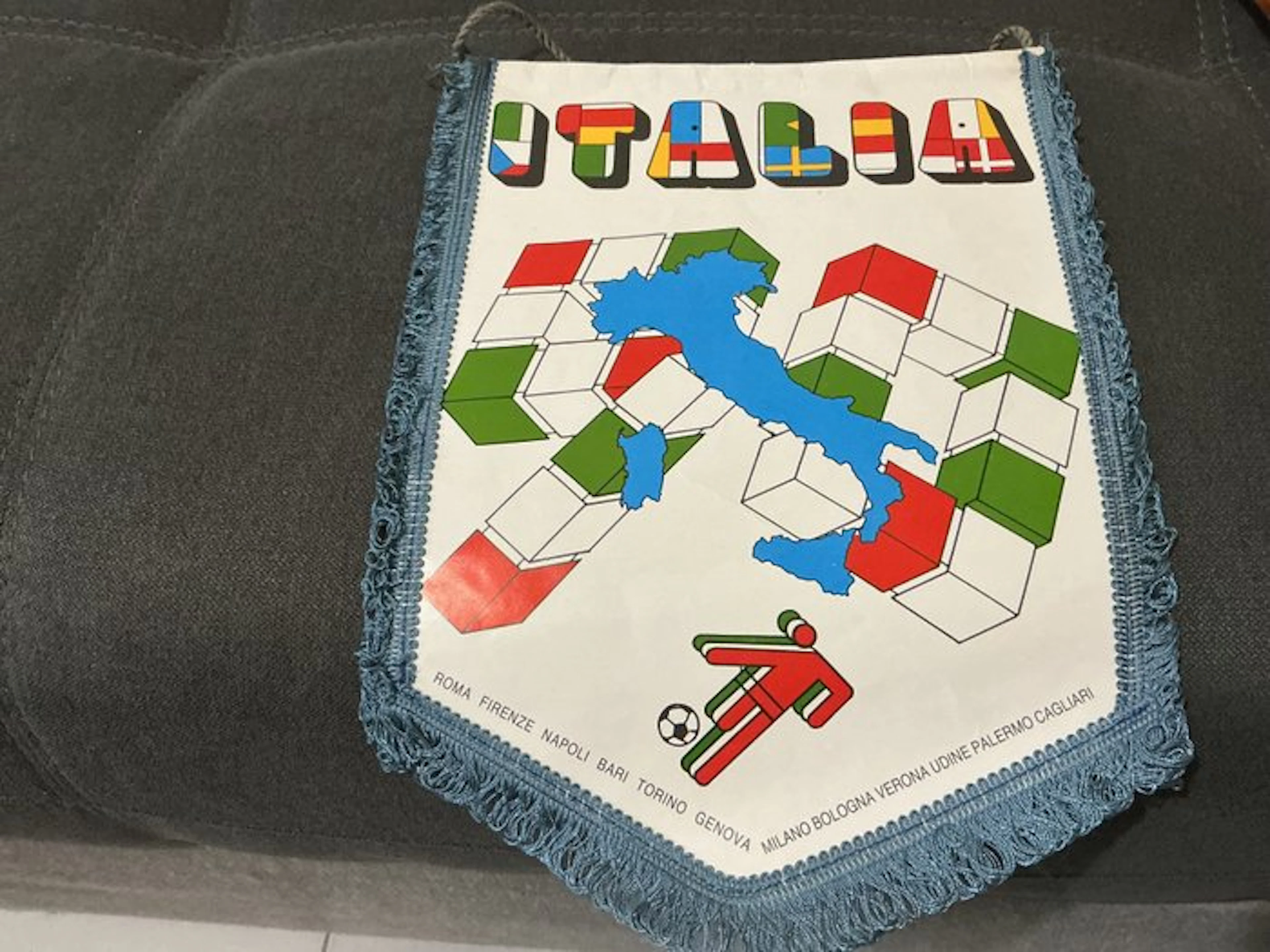 italia 1990 - Football World Championships - 1990 - Flag / pennant