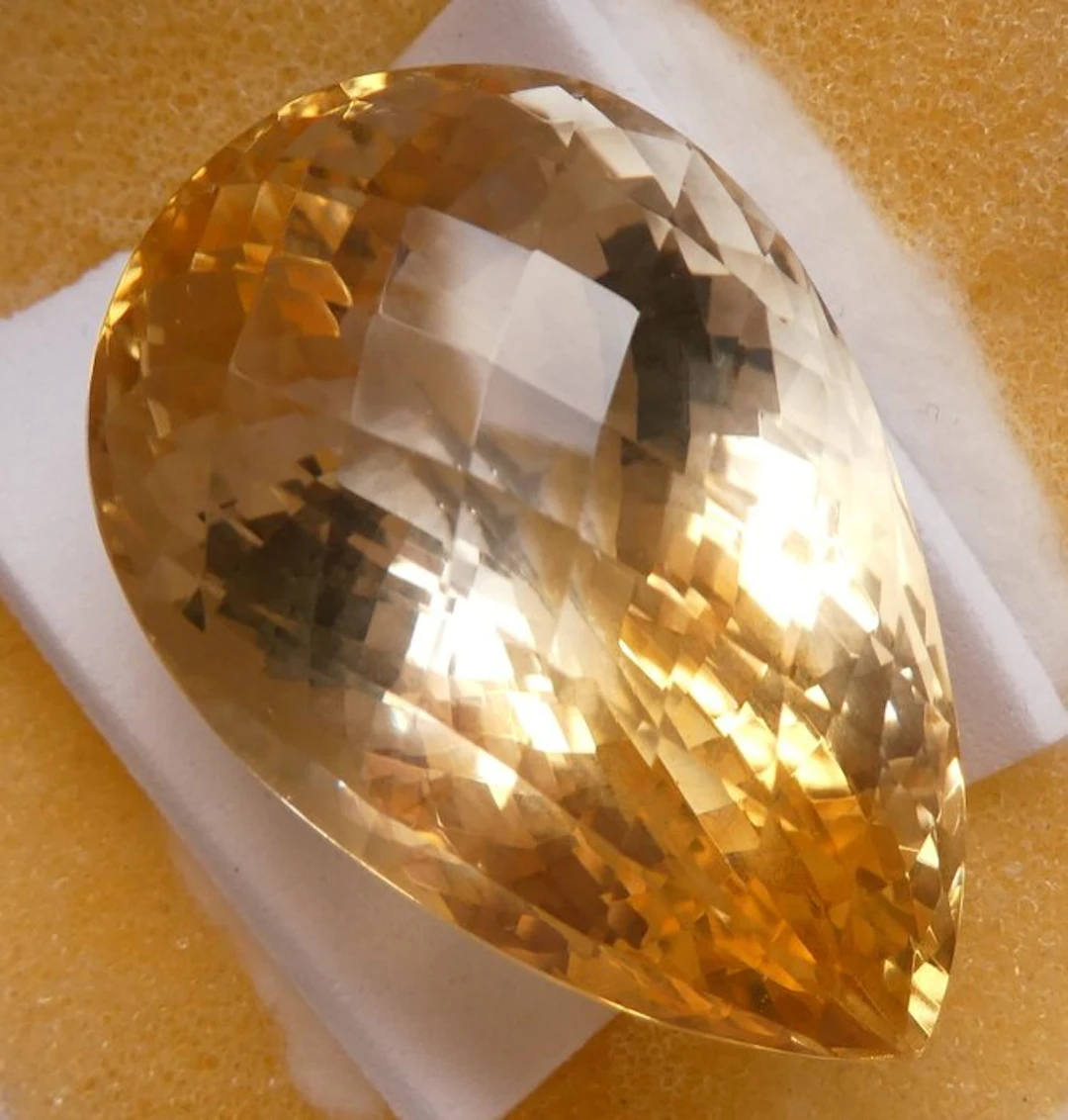 No reserve price Citrine - 73.32 ct - Instituto Gemólogico Español (IGE)