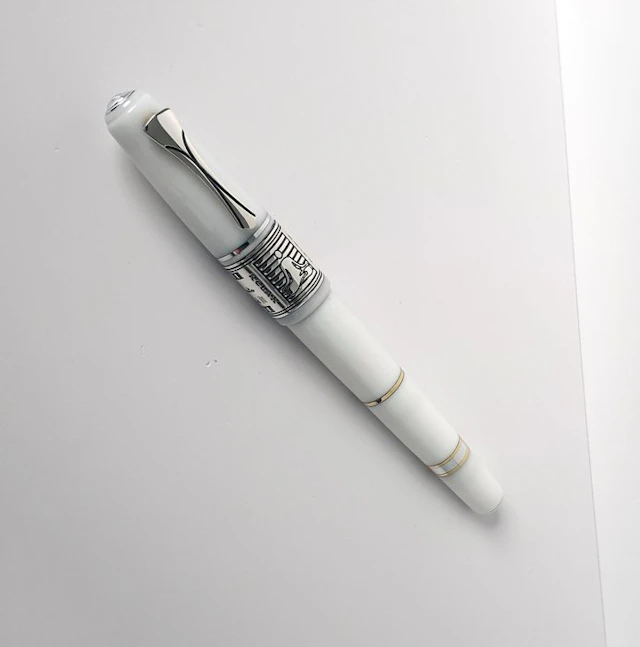 Marlen - Relax - Edizione Speciale in resina e argento - Bianca - Fountain pen