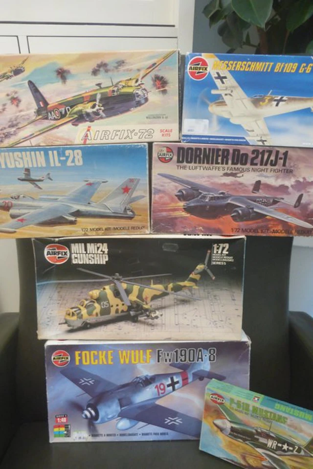 Airfix - Assembly kit (7) - Vintage Airfix