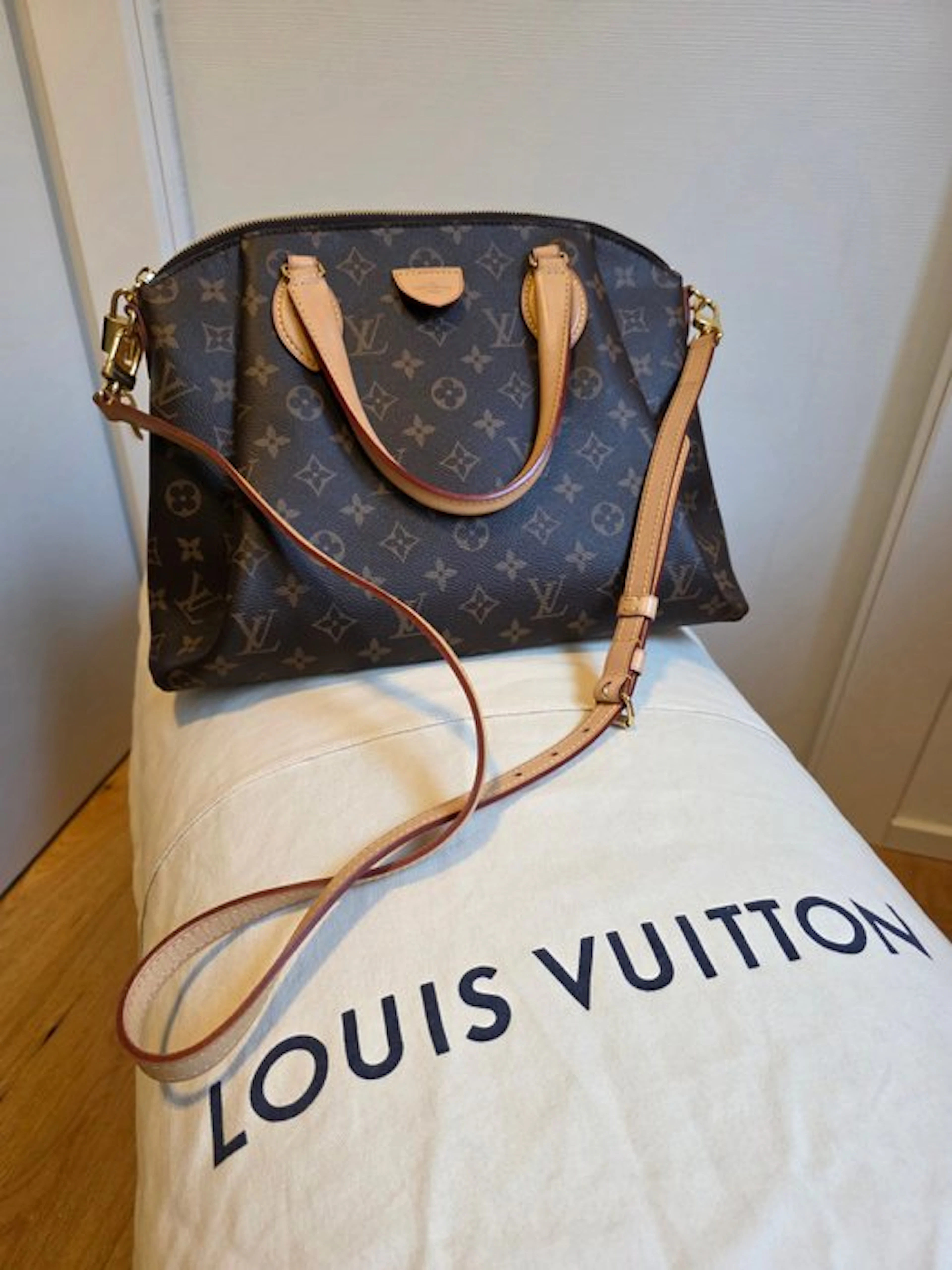 Louis Vuitton - Crossbody bag