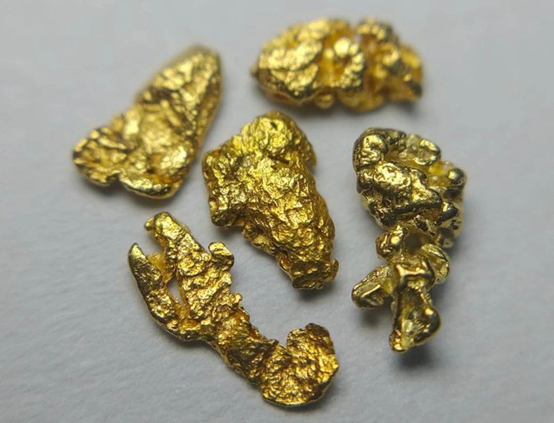 Very Beautiful Gold - Lot of 5 Natural Nuggets- 0.22 g