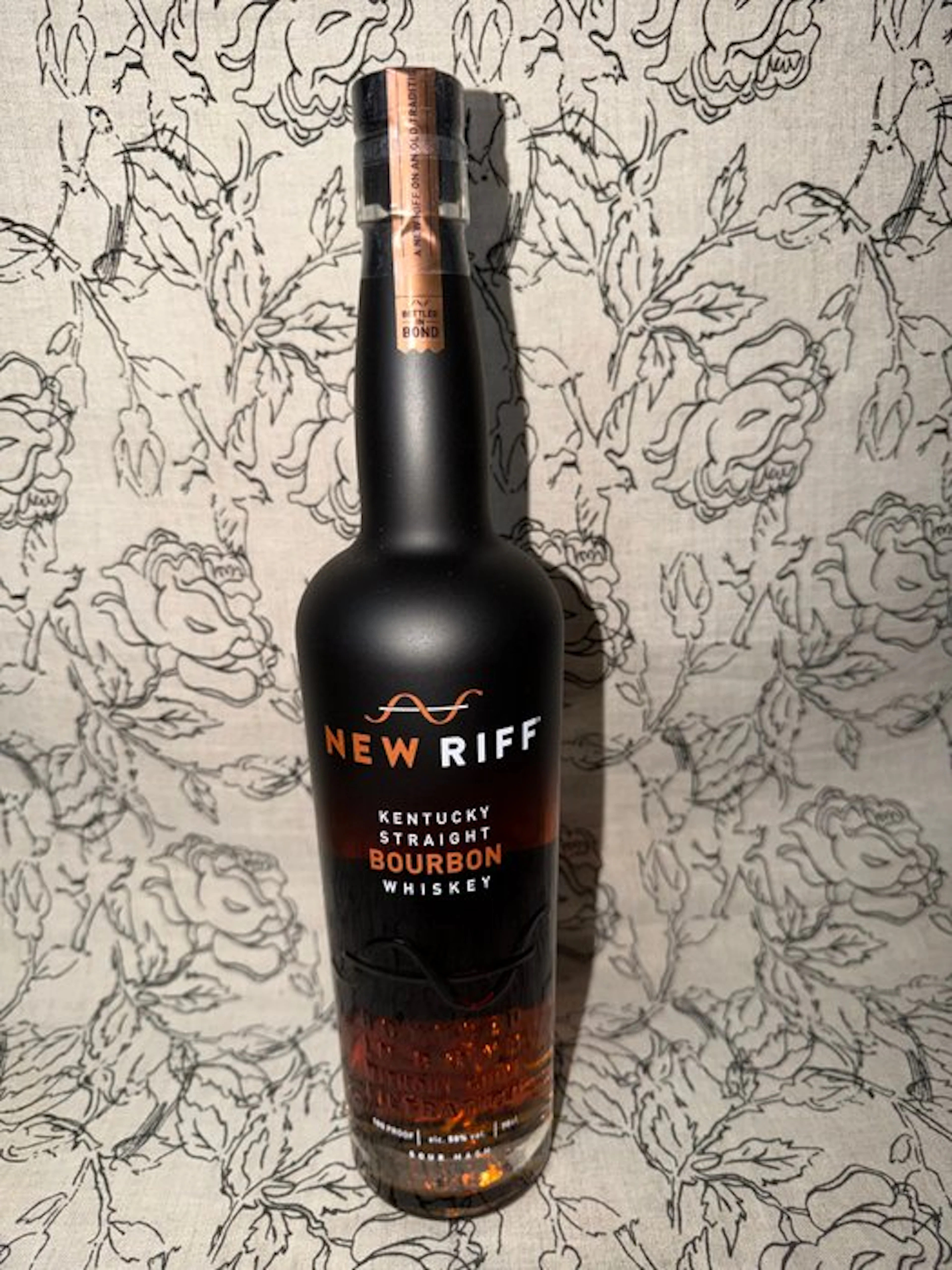 New Riff 2021 4 years old Kentucky Straight Bourbon...