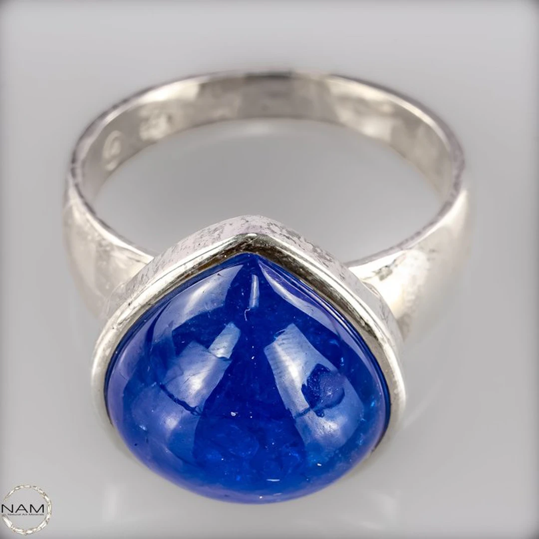 Exclusive ring with natural Tanzanite – elegantly set in silver 49.6 ct- 9.92 g