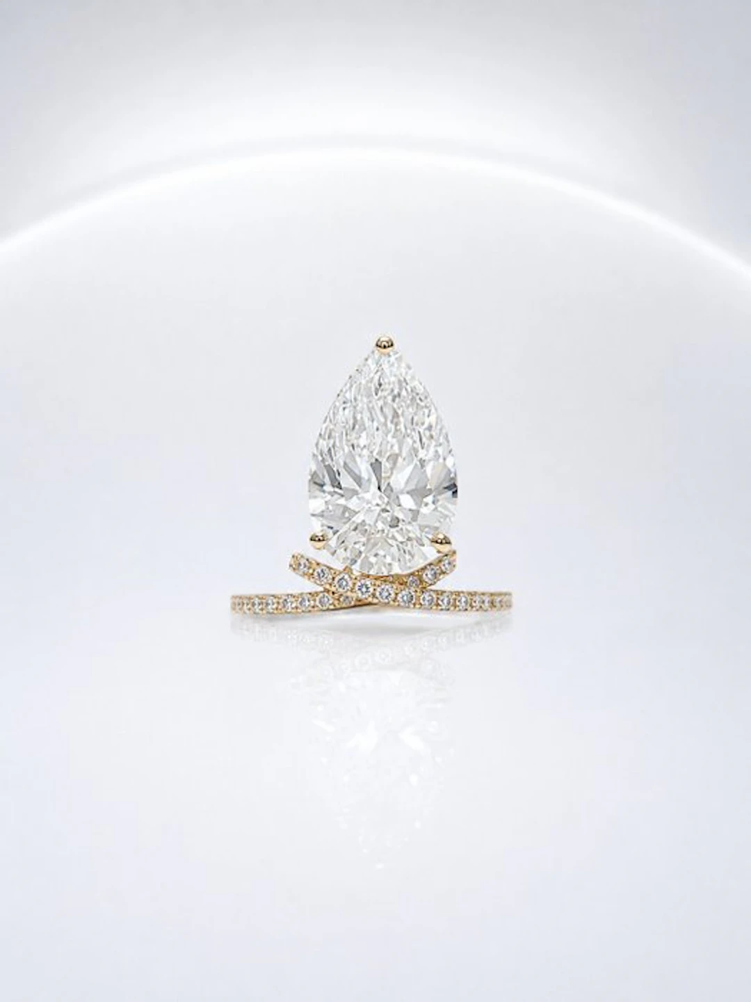 Ring - 14 kt. Yellow gold - 5.31ct. tw. Diamond (Lab-grown) - Diamond