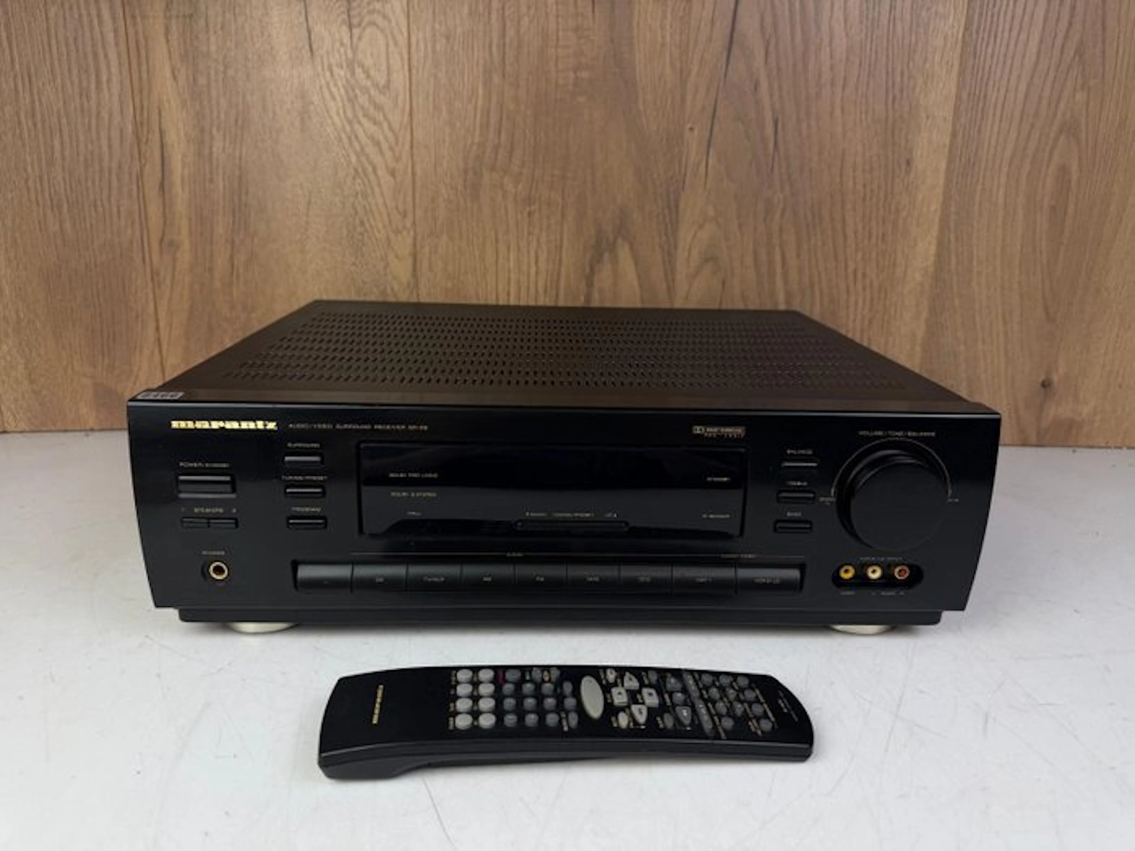 Marantz - SR-66 Solid state stereo receiver