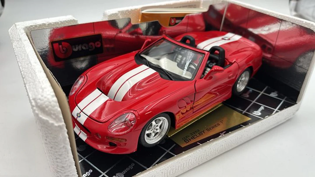 Bburago 1:18 - Model car - Shelby Series 1 - (cod.P11)
