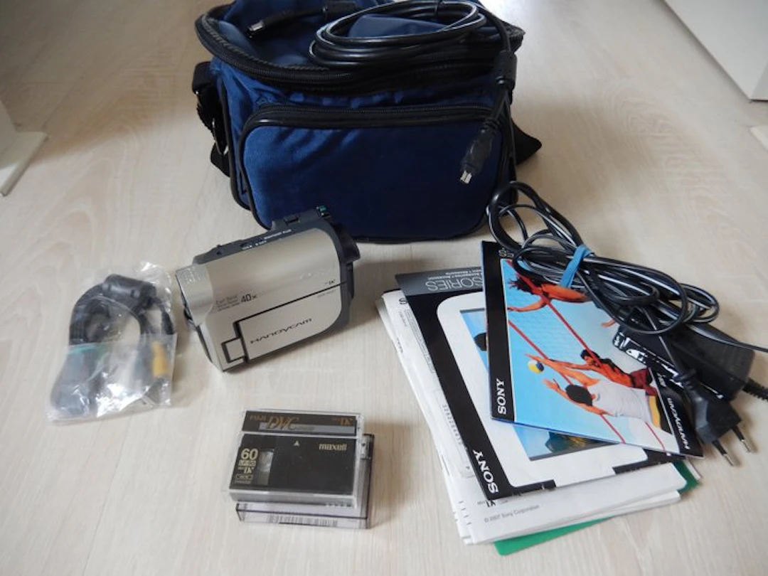 Sony DCR-HC37E Mini DV-DV camera