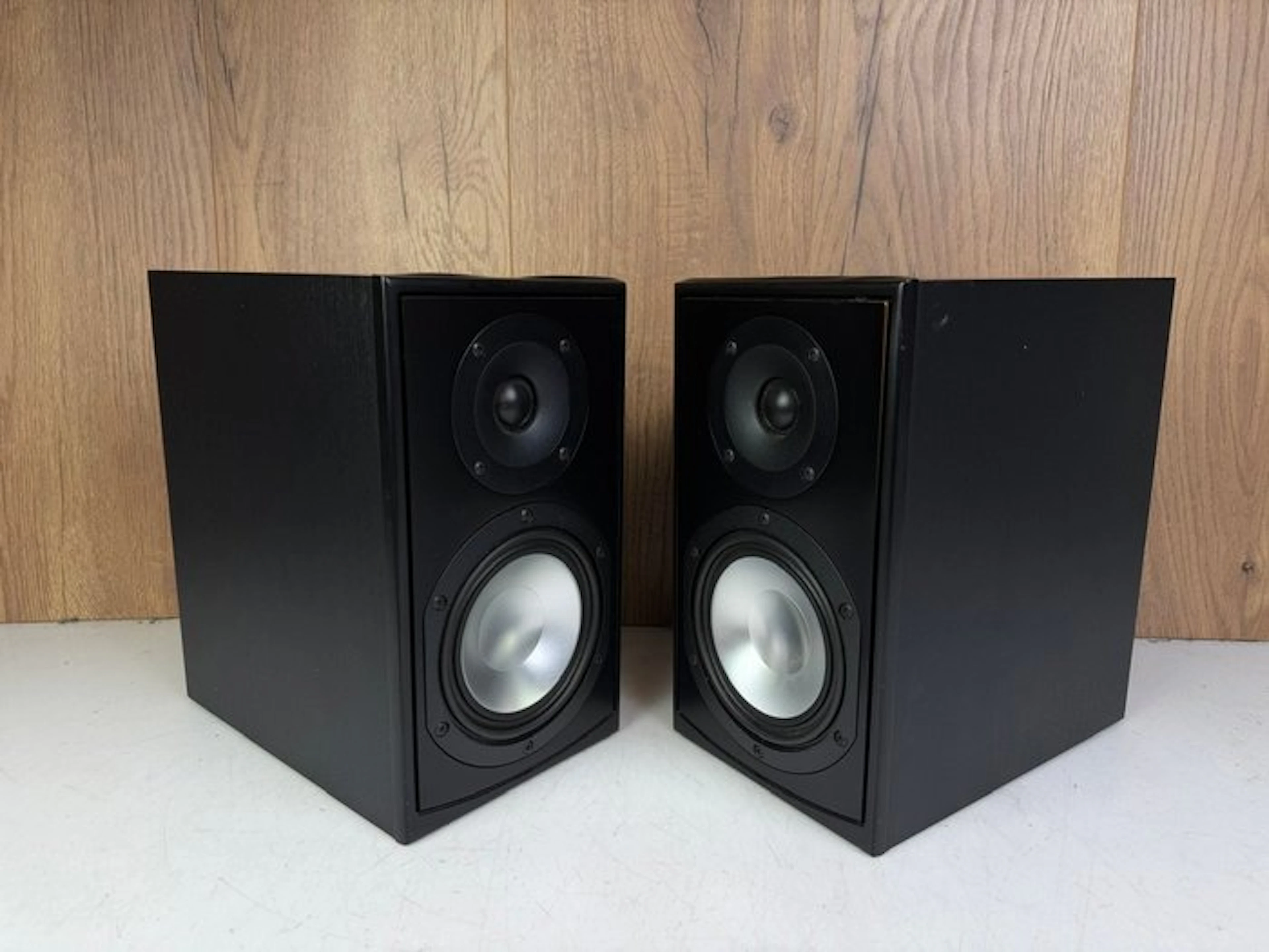 Canton - GLE 420.2 - Matching Pair Speaker set