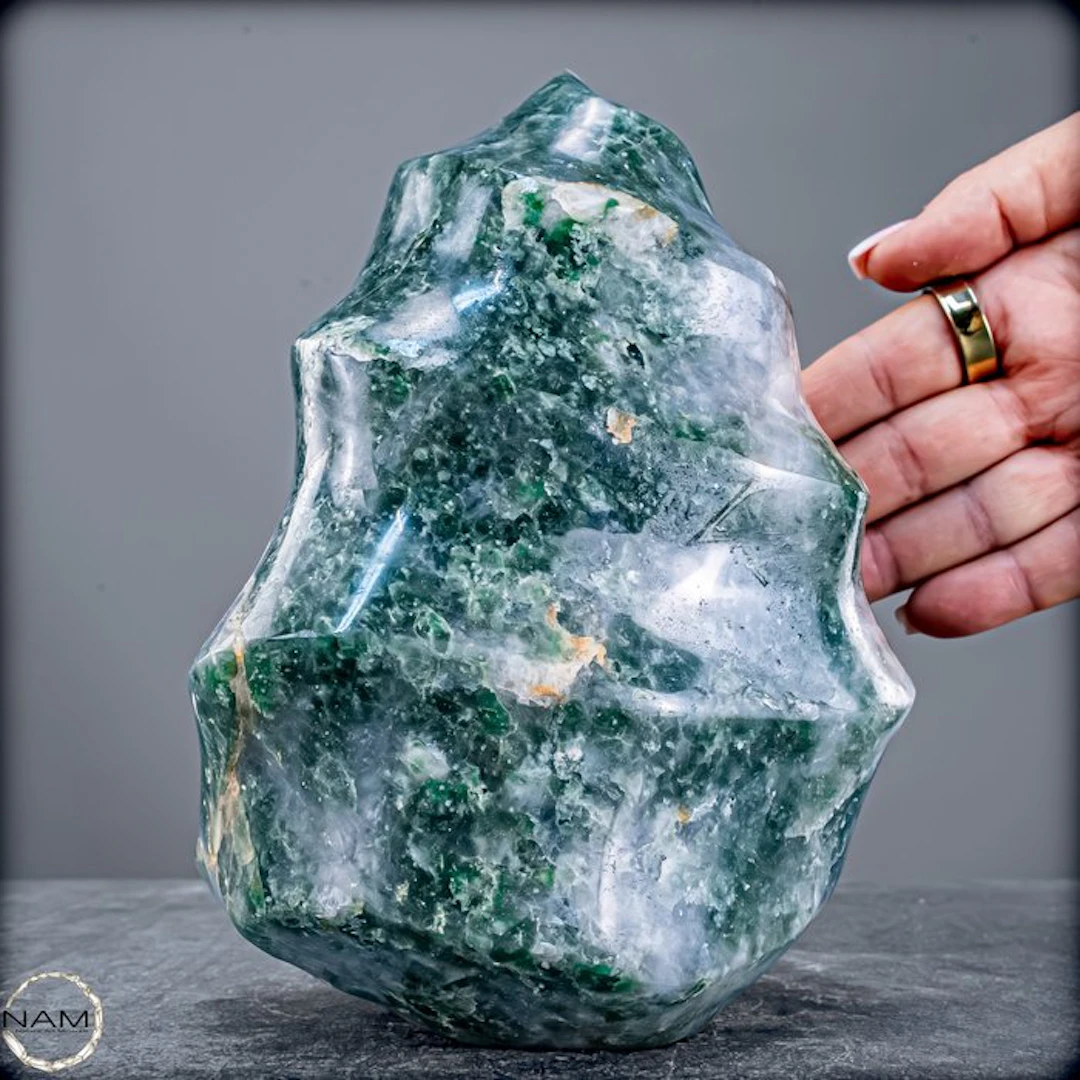 Natural green tourmaline-quartz flame – hand-polished...
