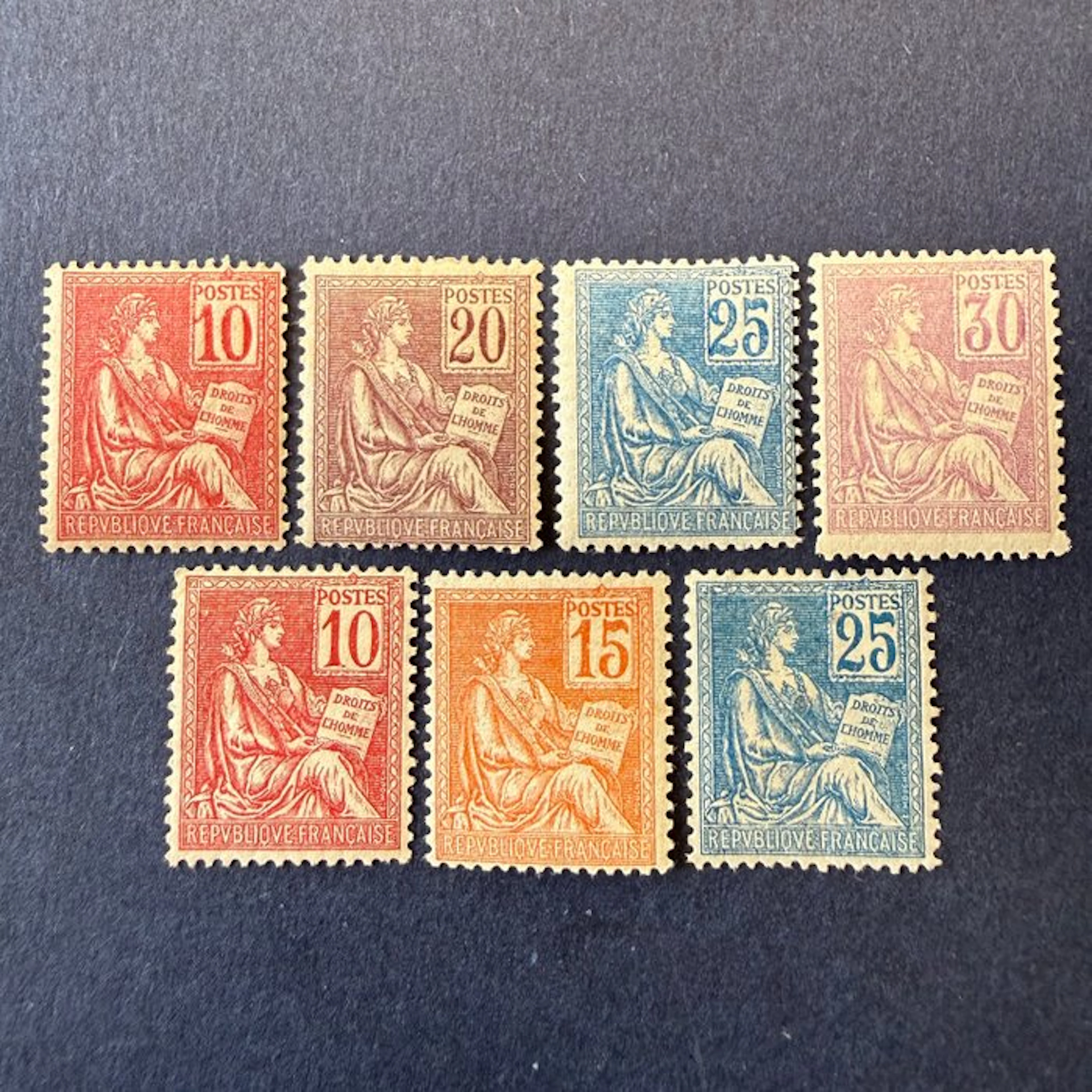 France - Yvert 112/118 "Mouchons" complete series in mint condition *. TB.
