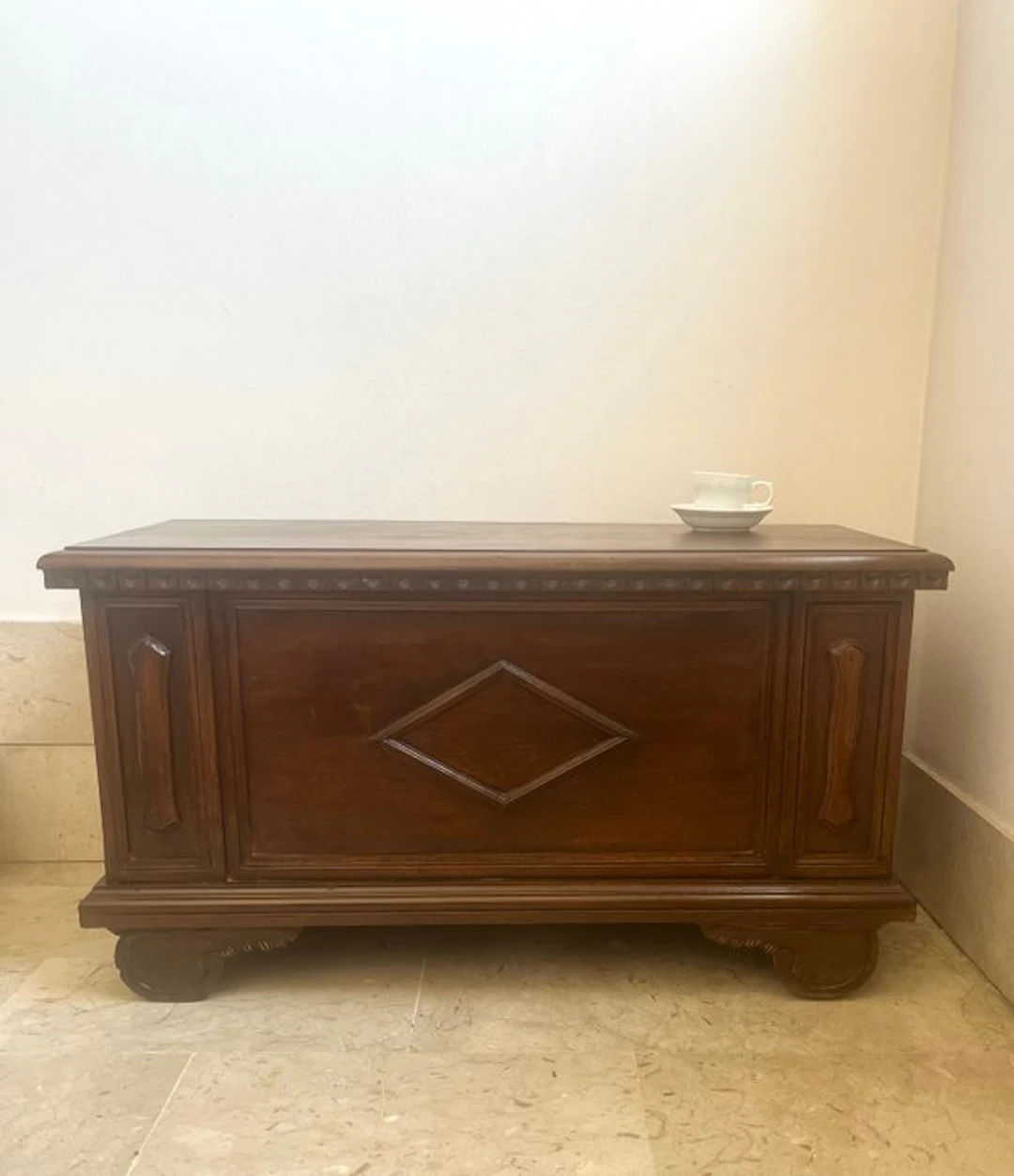 Chest of drawers - Hardwood