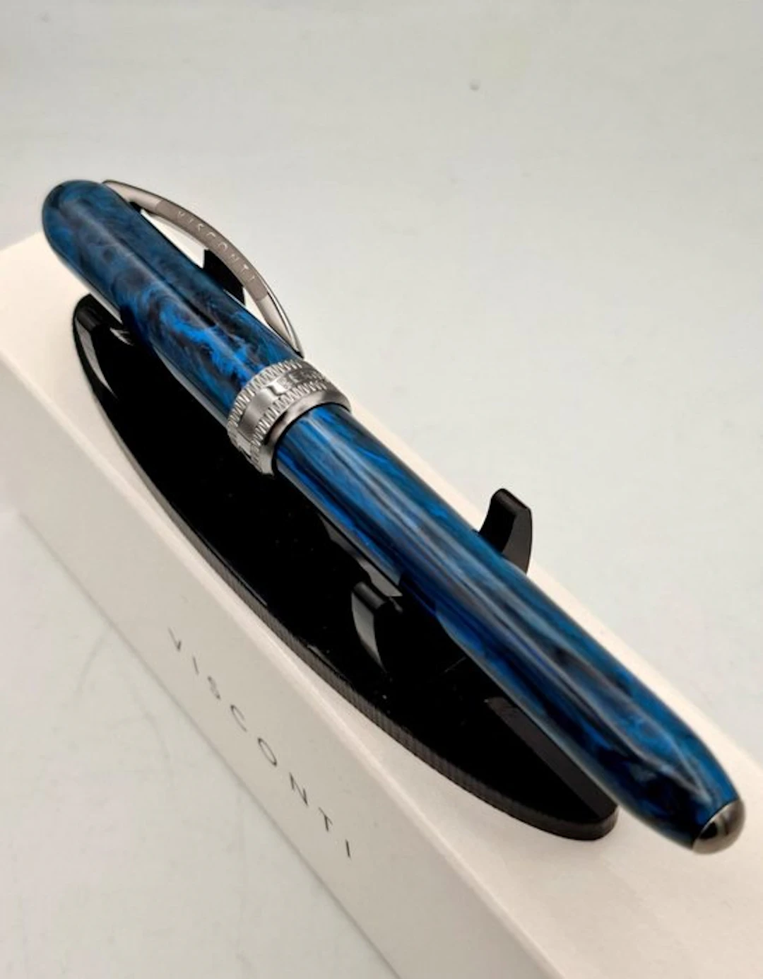 Visconti - Rembrandt Blue Medium Nib - No reserve price - Fountain pen