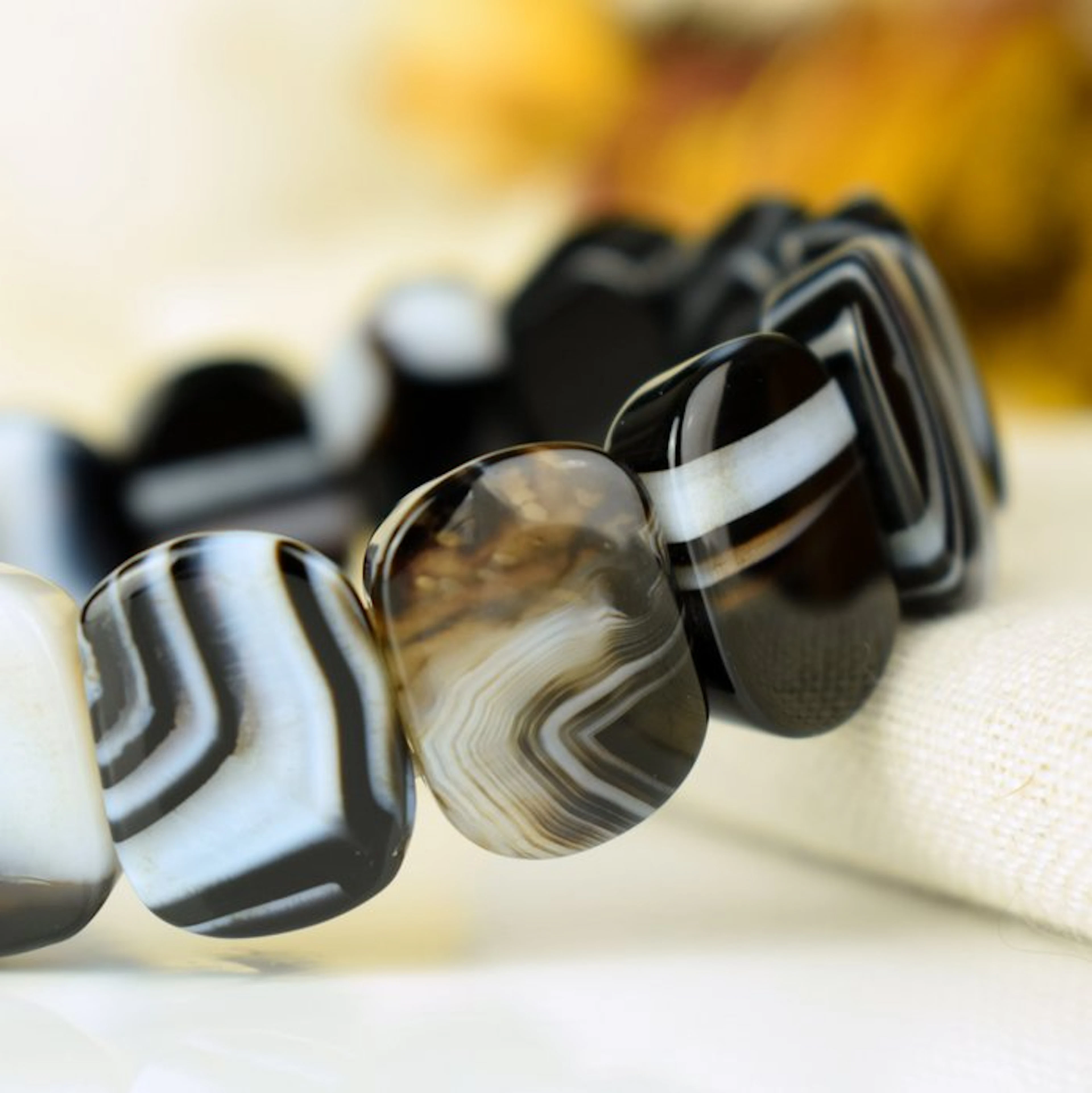 Onyx, banded agate - gem quality - magnificent patterns - Width: 18 mm- 40.5 g