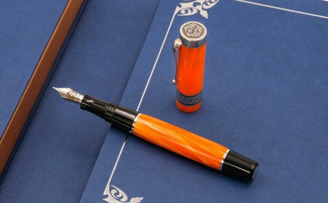 Montegrappa - Duchess of York - Forest (Orange)...