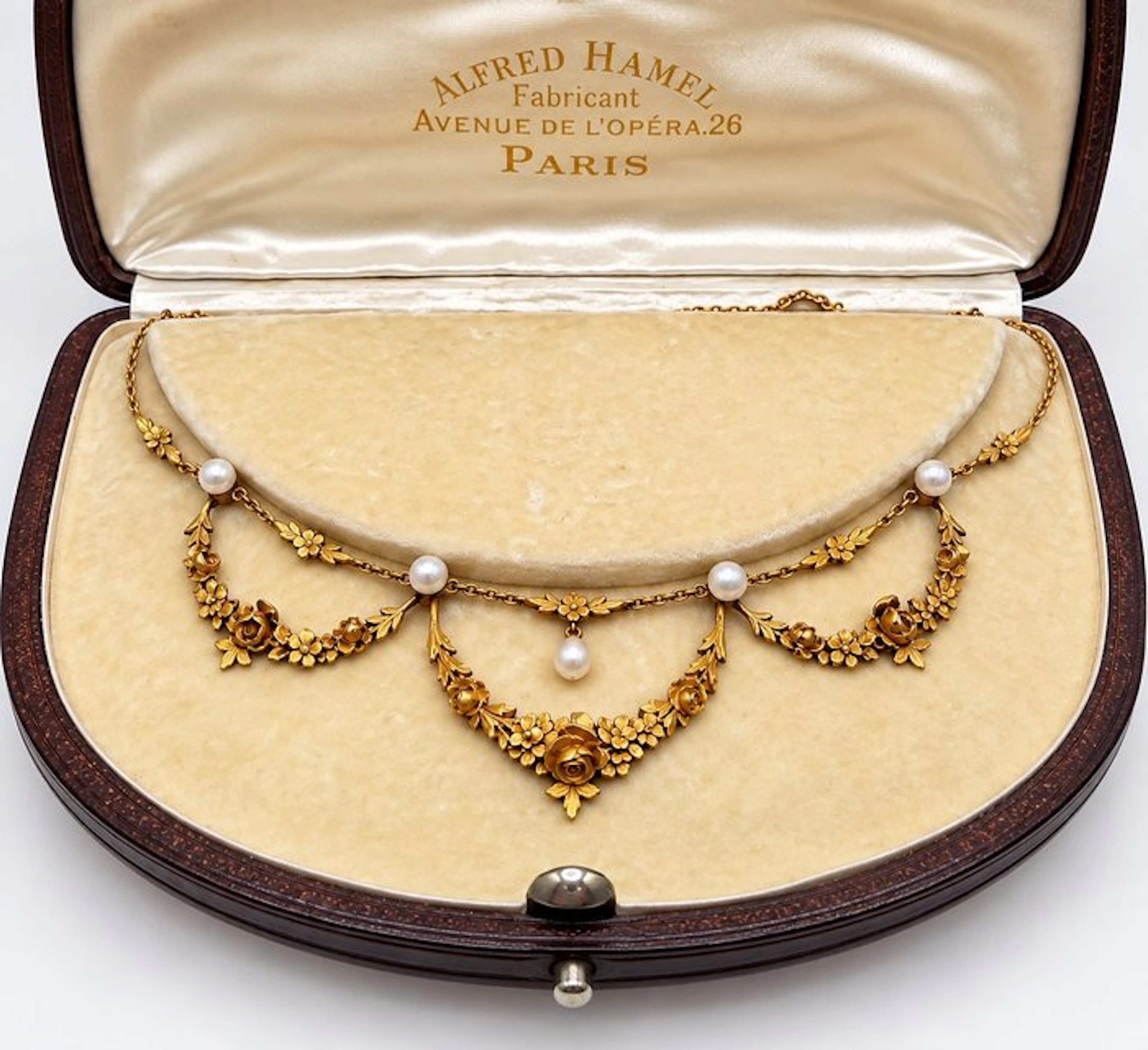 Necklace - 18 kt