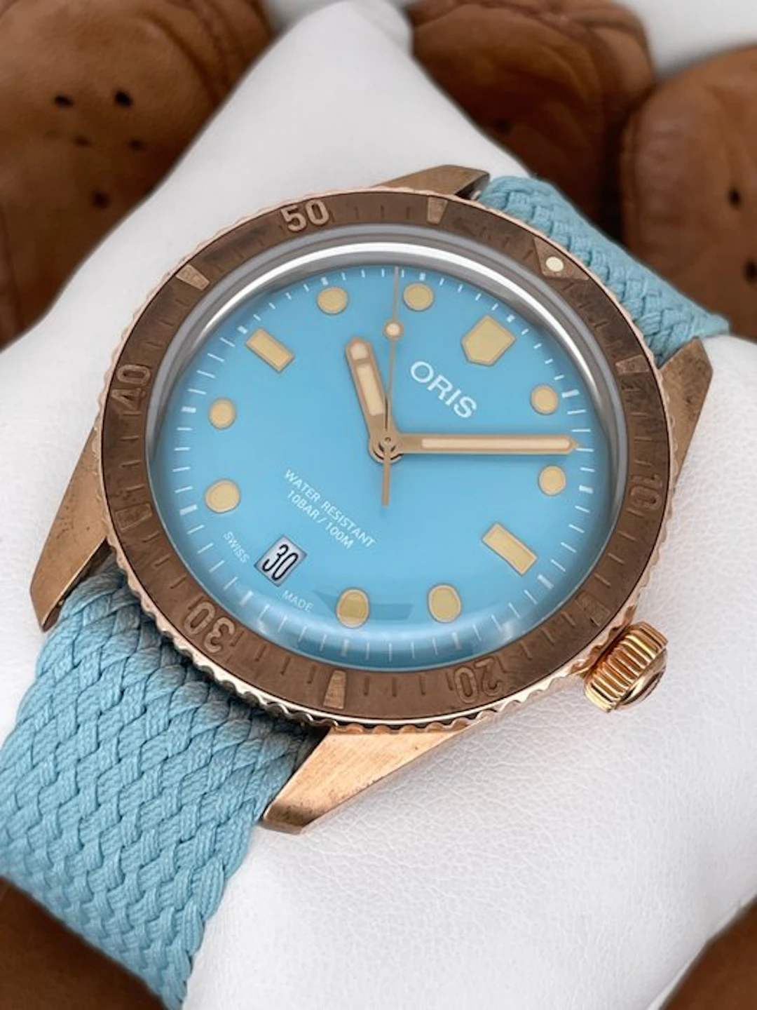 Oris - Divers Sixty-Five Cotton Candy Bronze Automatic...