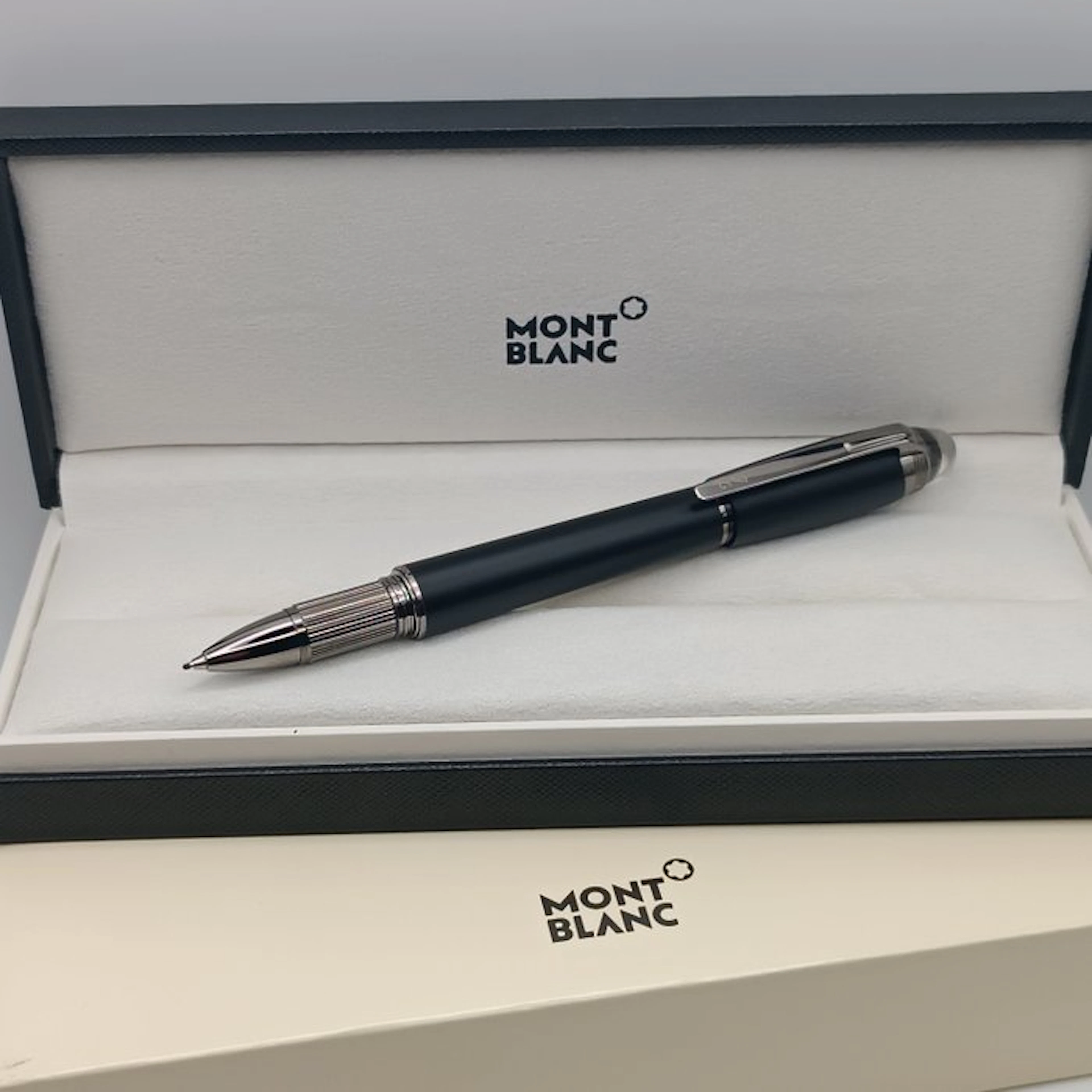 Montblanc - StarWalker Ultra Black Precious Resin - FULL SET - Pen