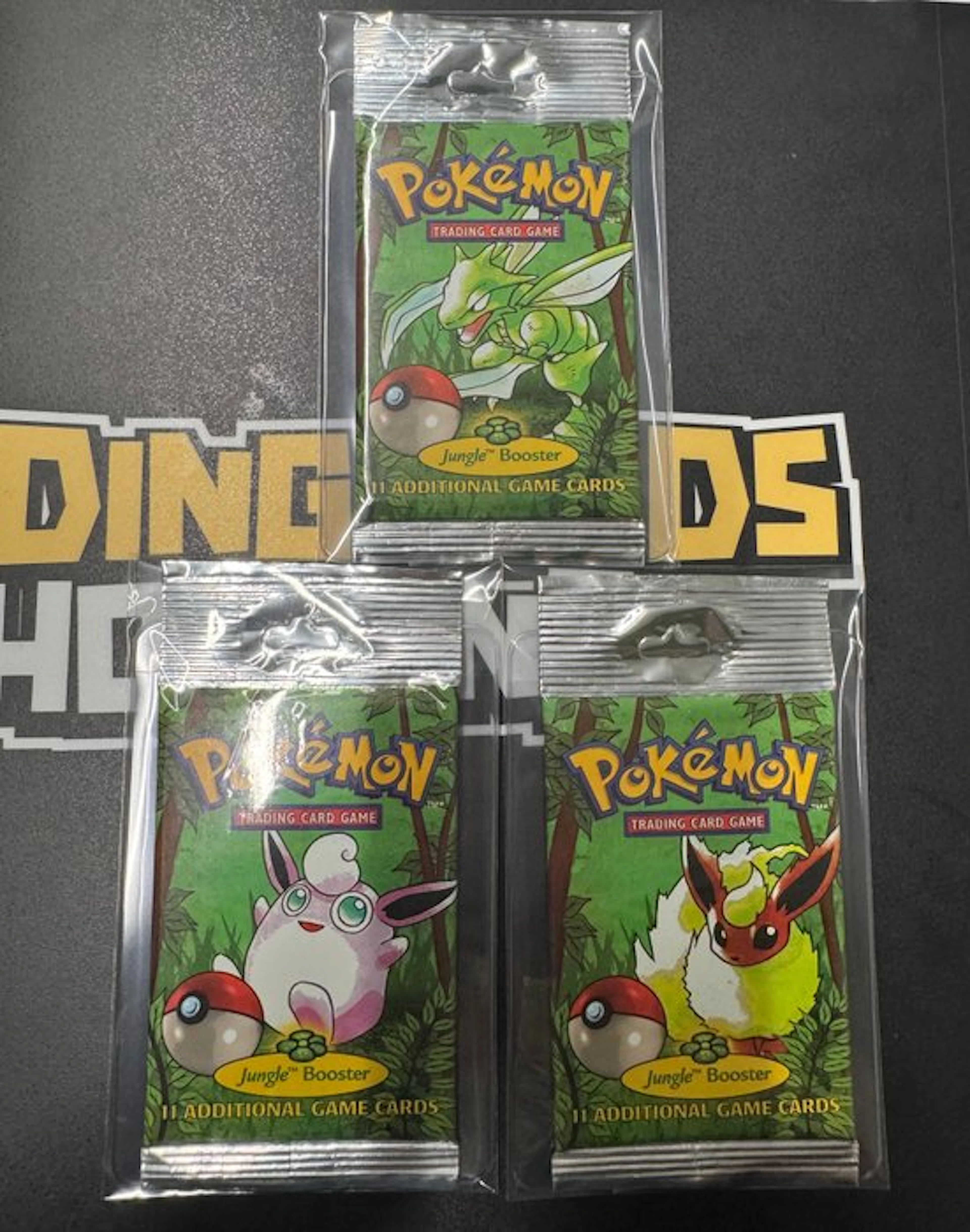 Pokémon - 1 Booster pack - 3x Pokemon Jungle Longcrimp...
