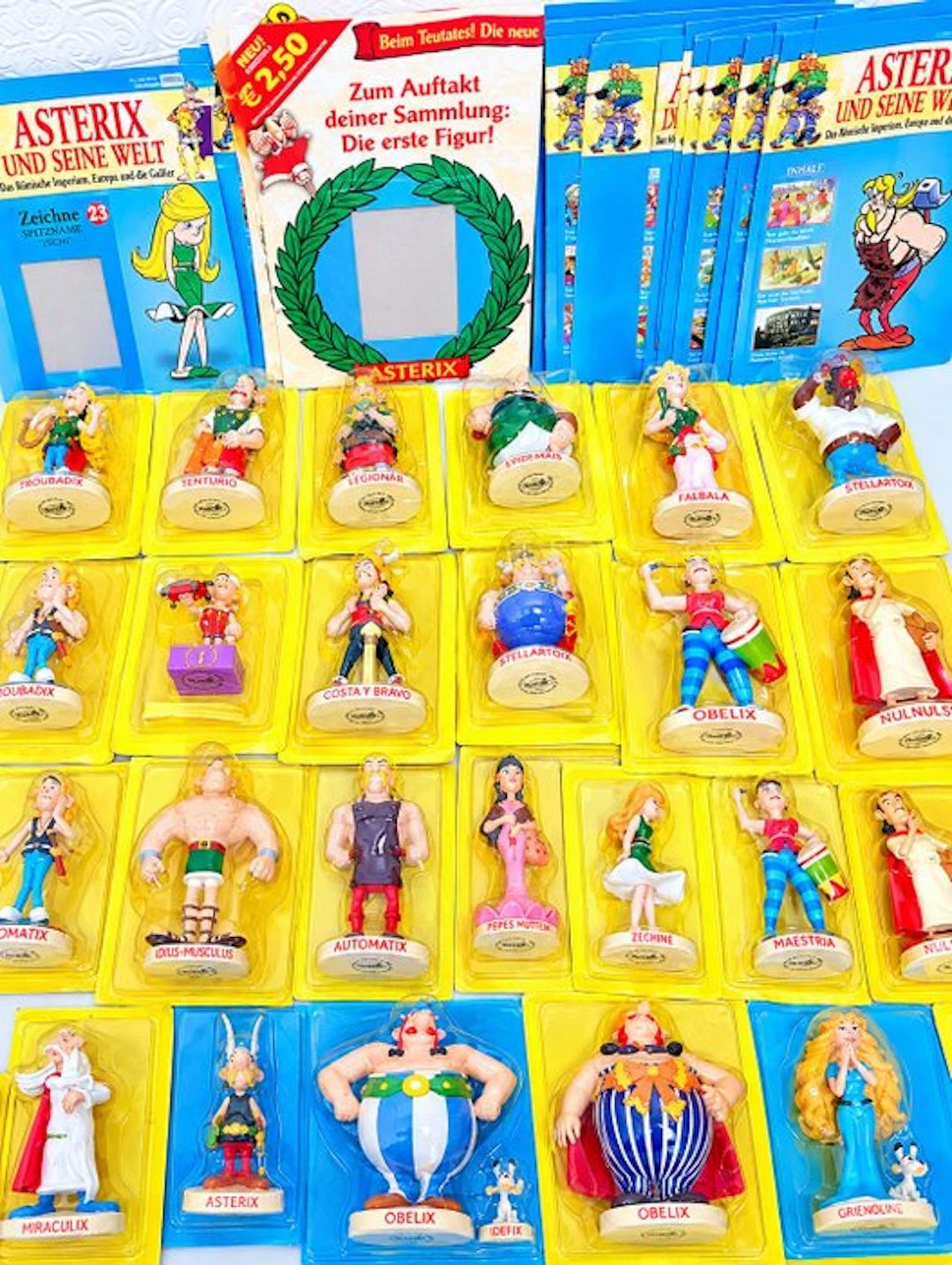Asterix - Lot de 32 Figurines de Collection « Asterix und...