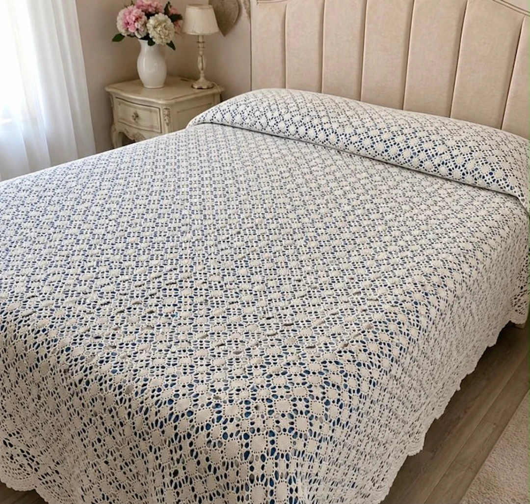 Coprileto in puro lino ricamato a l' uncinetto - Bedspread - 280 cm - 260 cm