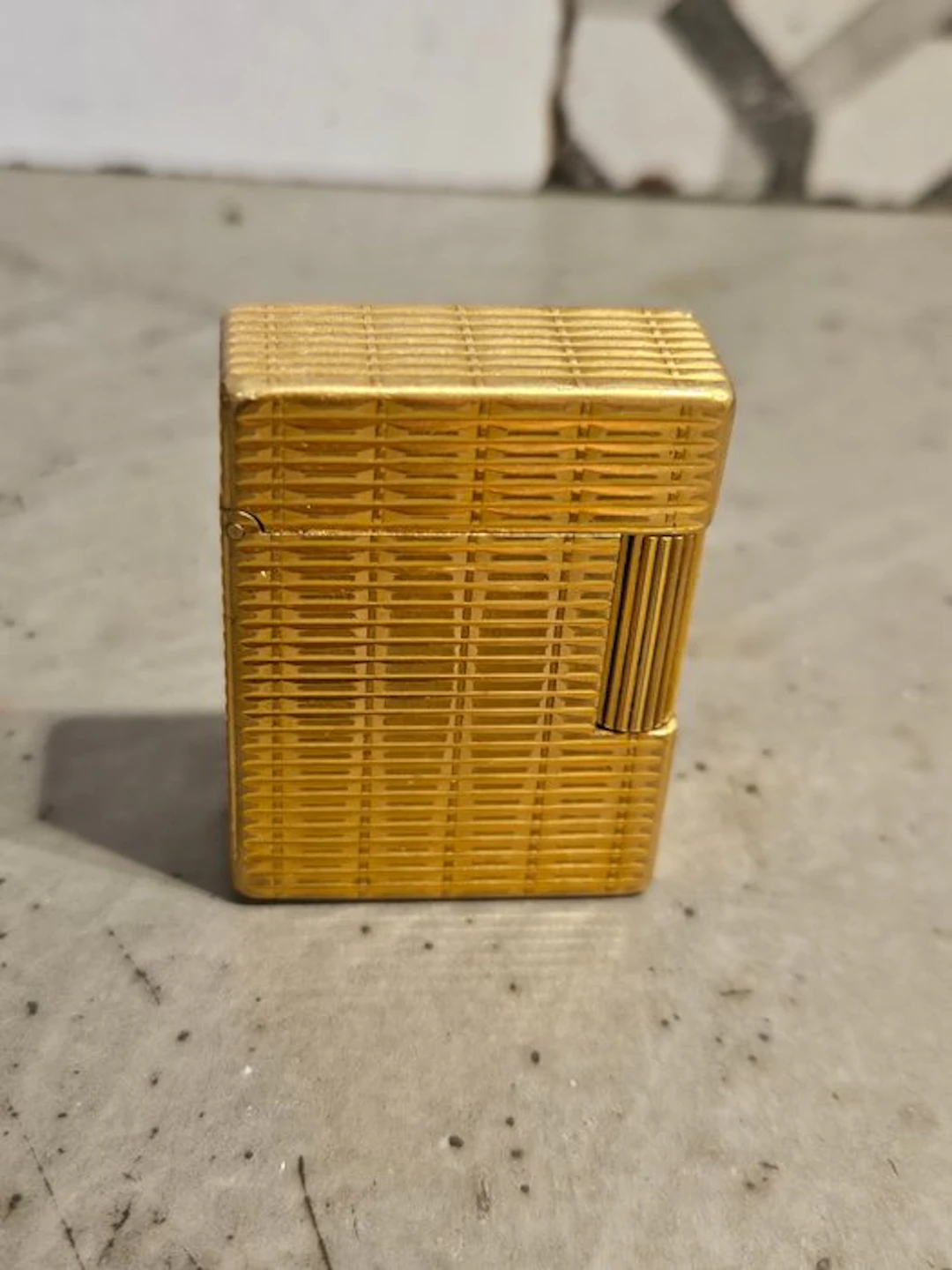 S.T. Dupont - Line d - Lighter - Gold plated