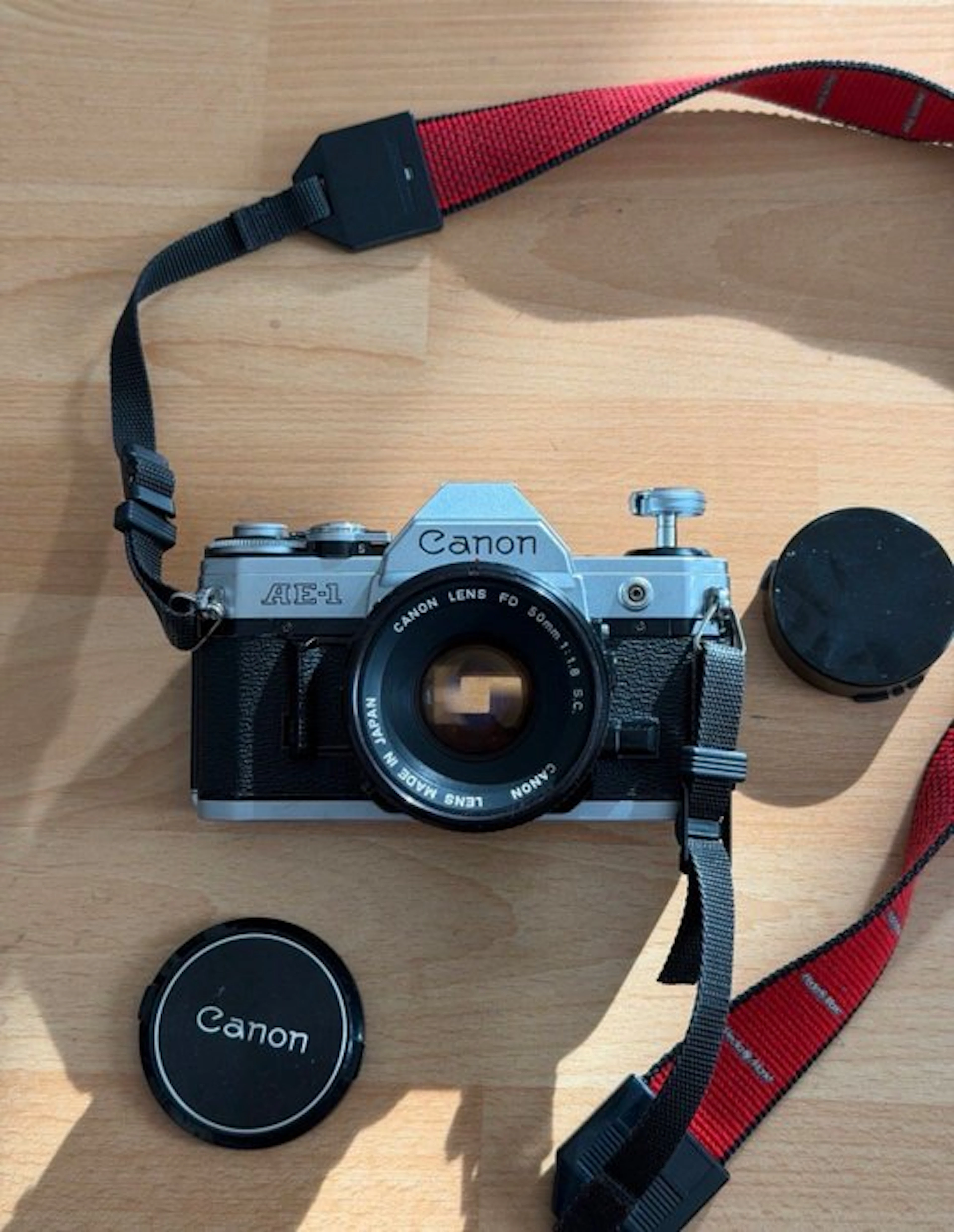 Canon AE-1 + FD 1,8/50mm S.C. | Analogue camera