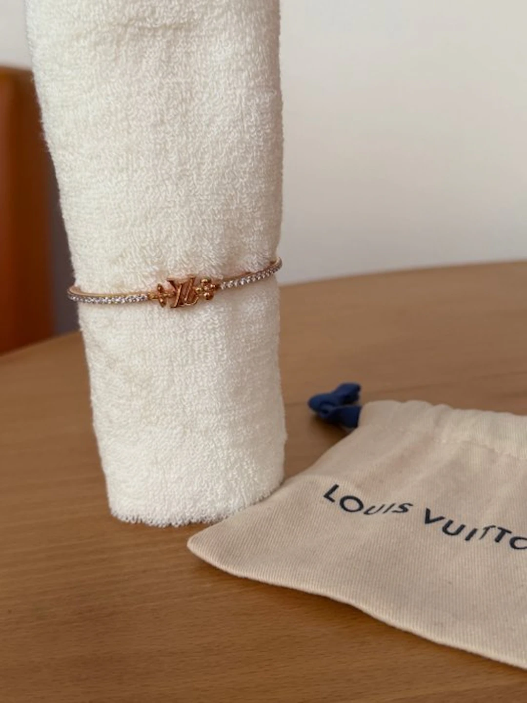Louis Vuitton - Synthetic gemstone - Gold-plated - Bracelet