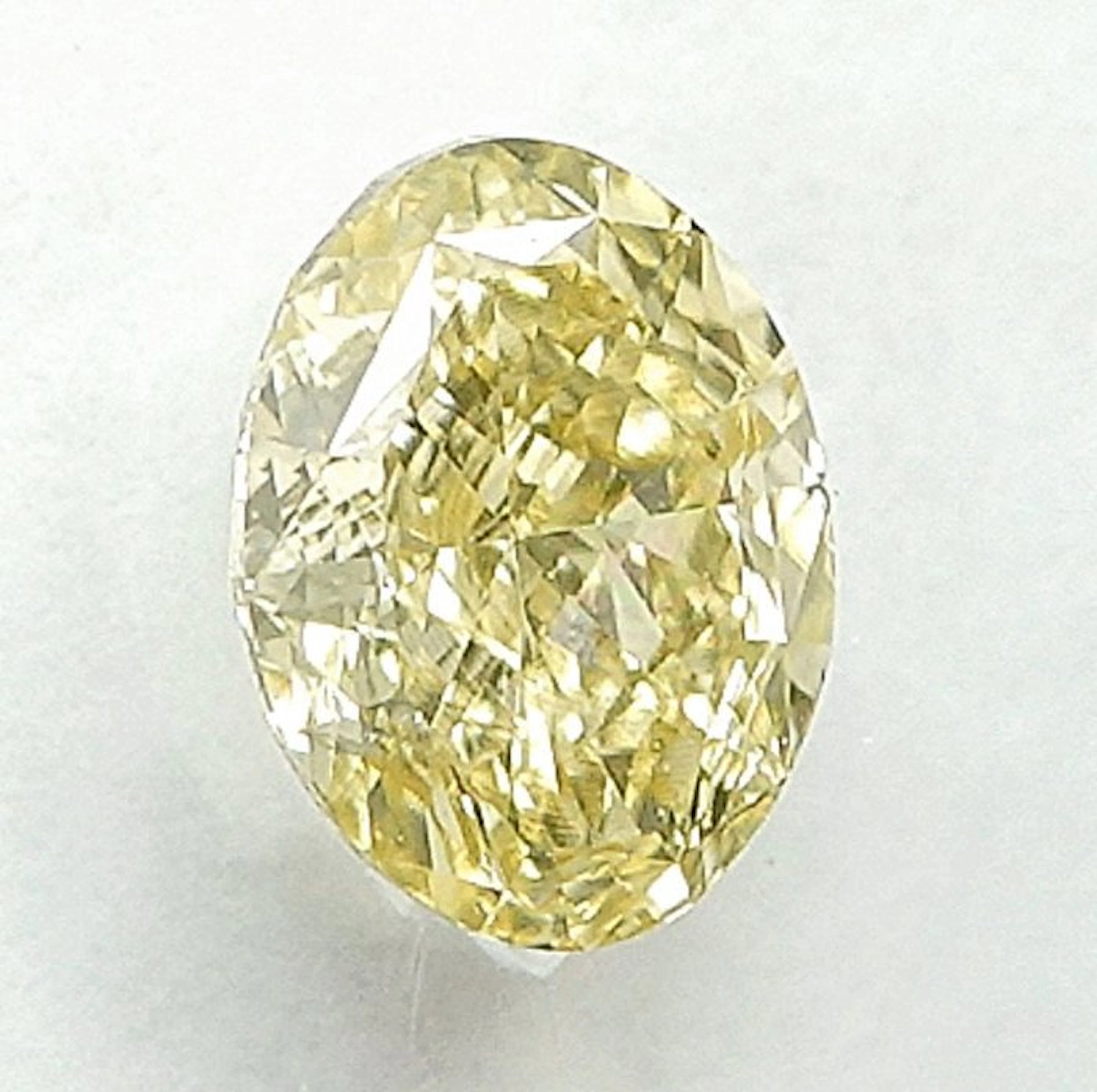 No reserve price - 1 pcs Diamond (Natural coloured)...