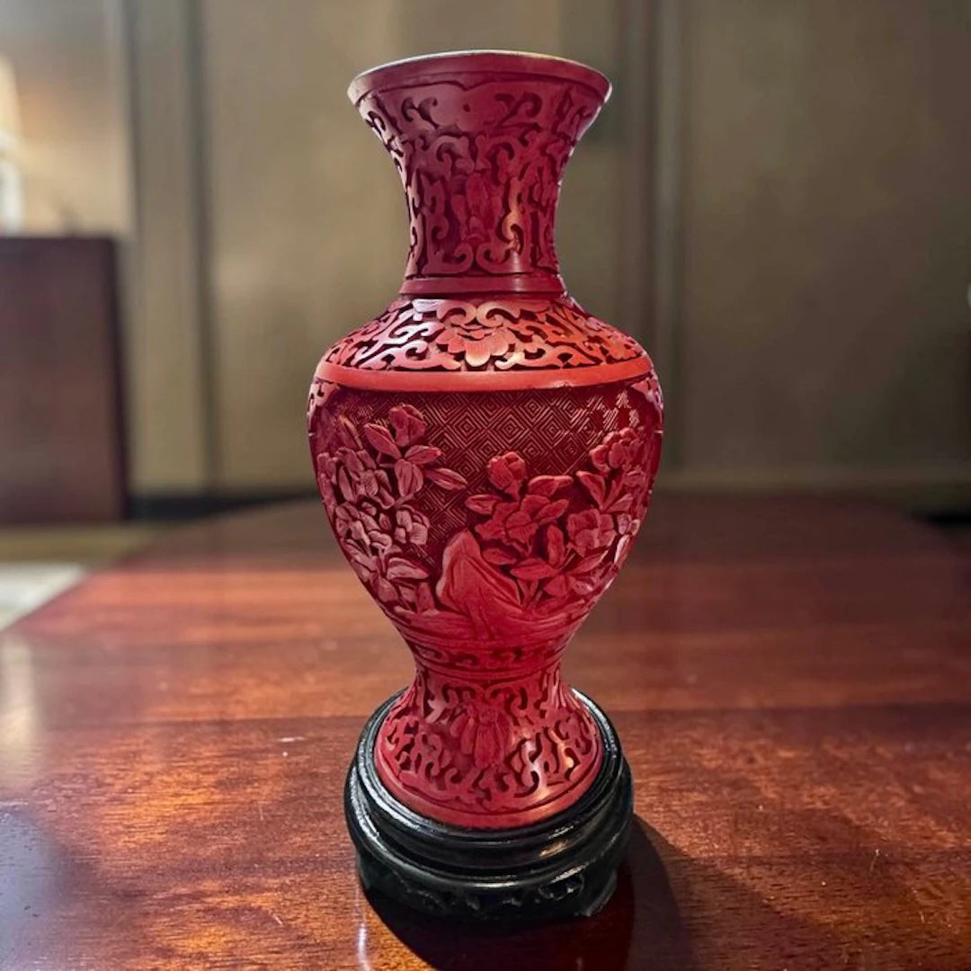 Vase - Bronze, Red lacquer, Wood - China - Red lacquer (No reserve price)