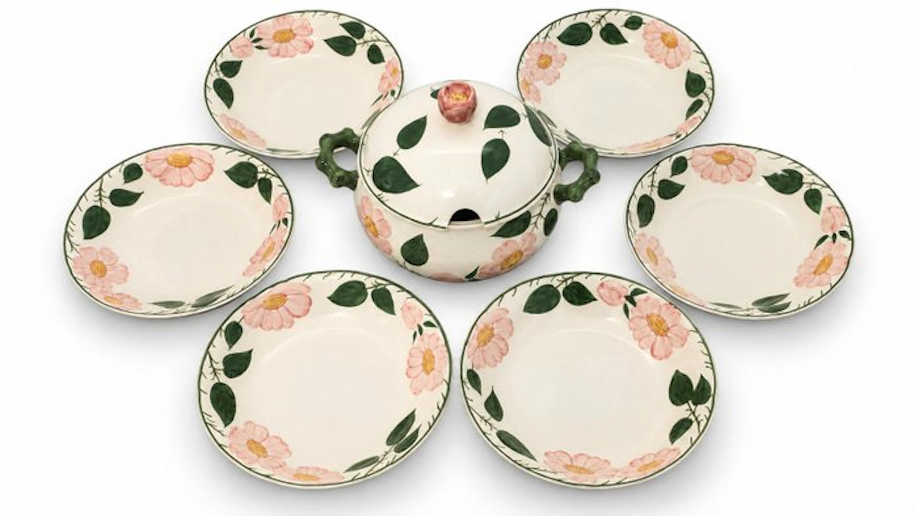 Villeroy & Boch - Suite de 6 assiettes creuses et 1...