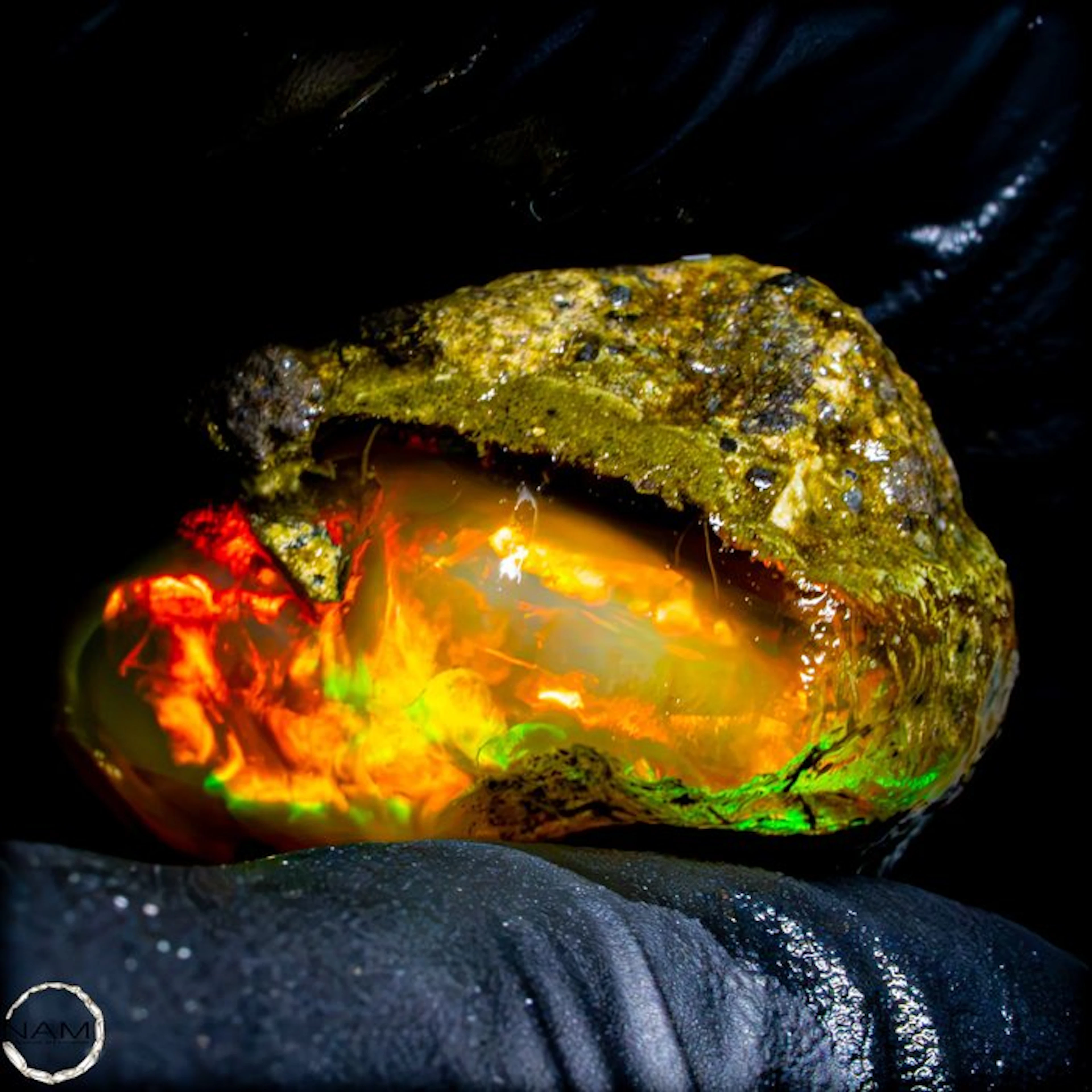 Crystal Opal – A Fireworks Display of Light and Color 90.05 ct- 18.01 g
