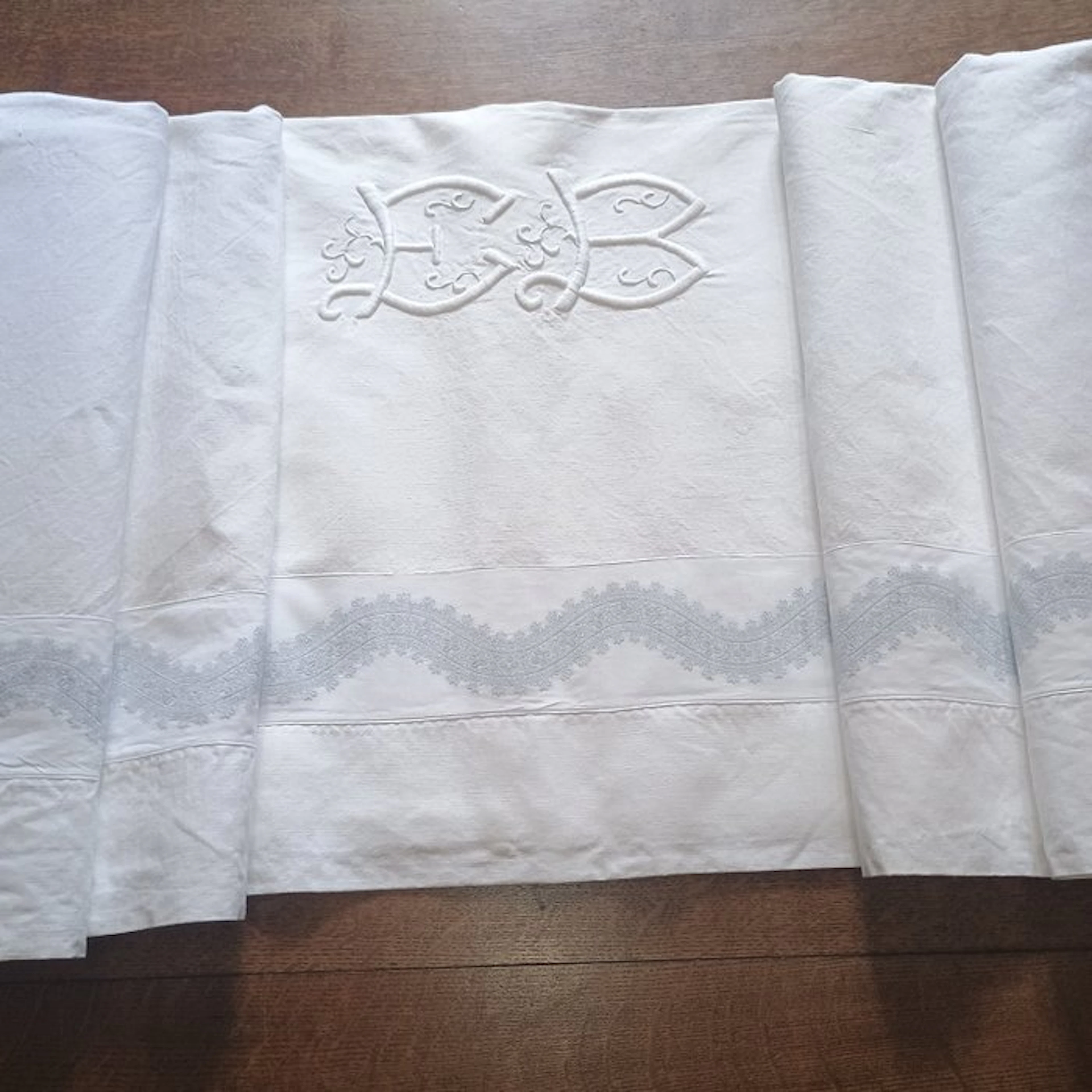 Bed sheet - 318 cm - 205 cm