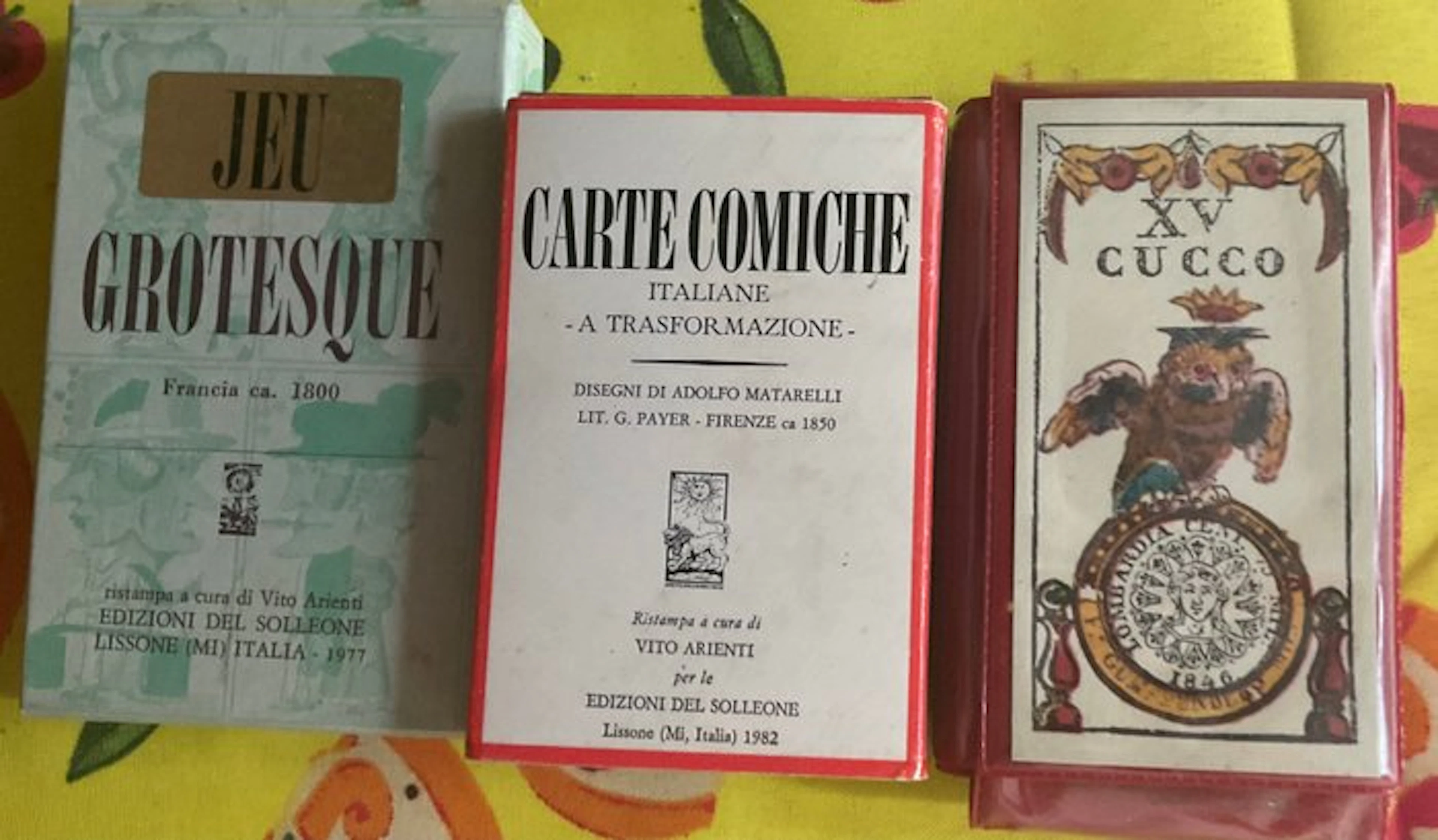 Tarot cards - Paper