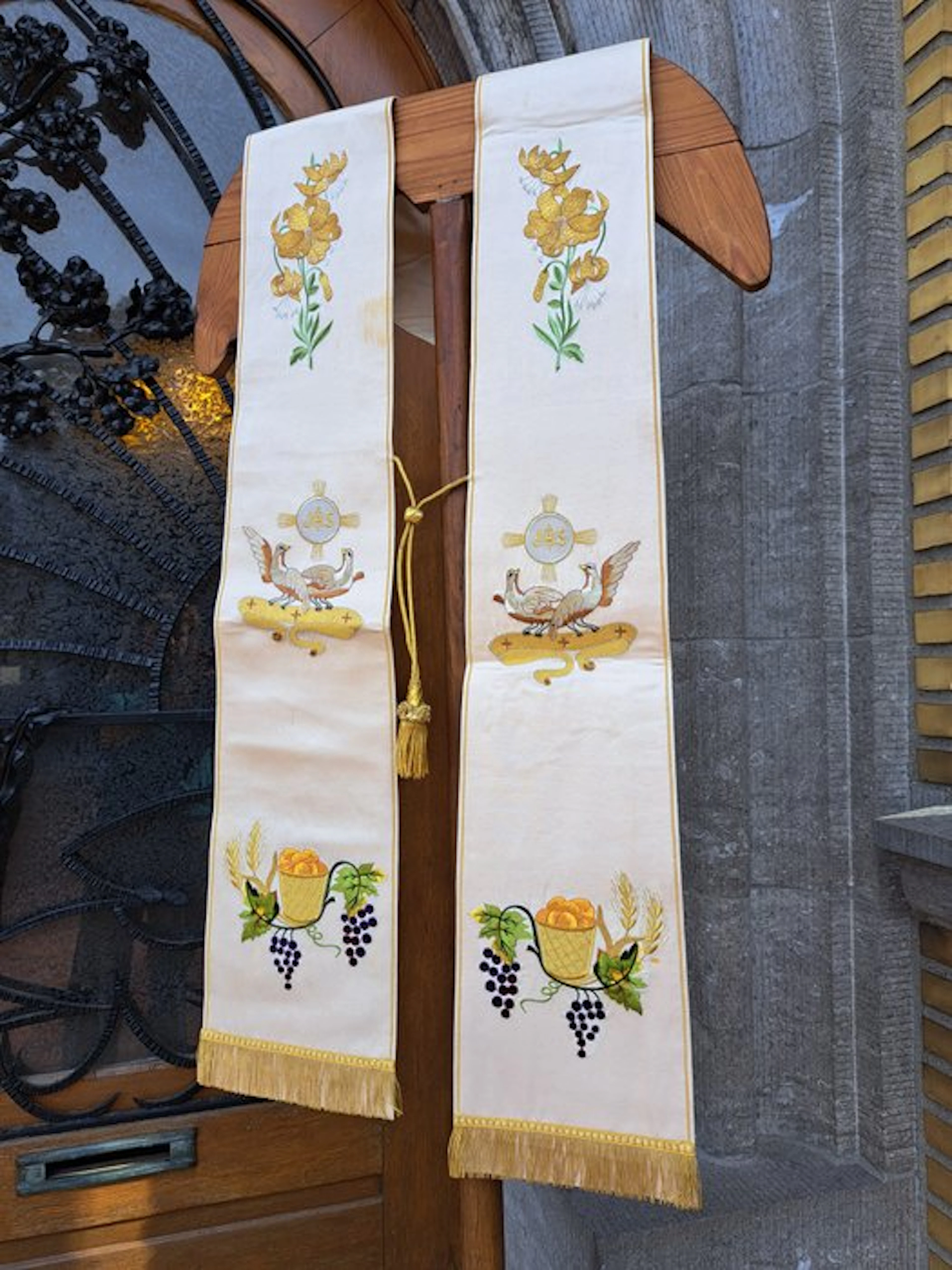 Priest's stole - Antique - Silk - Cotton - Gold-colored...