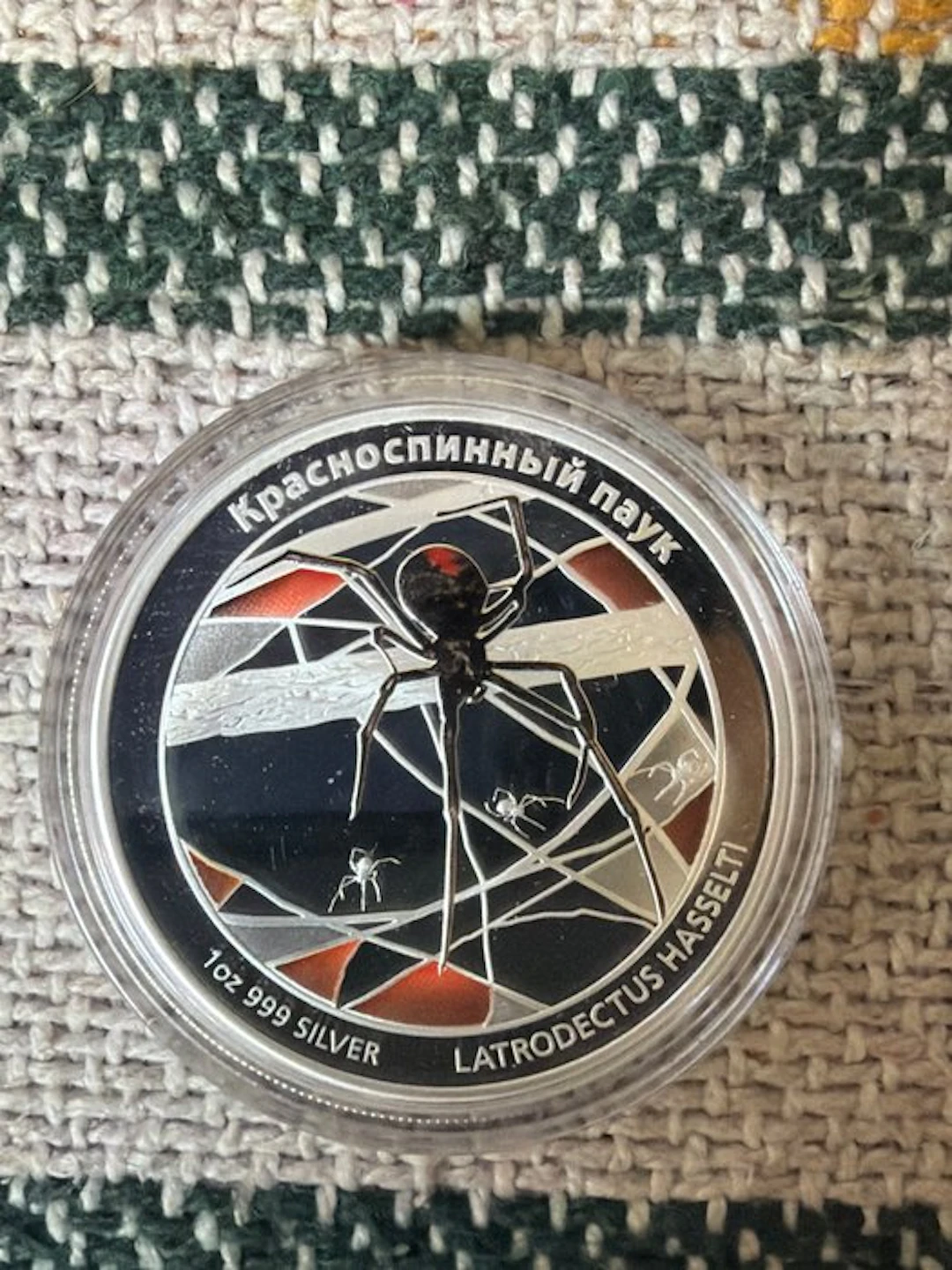 Tuvalu. 1 Dollar 2011 - Deadly & Dangerous "Red Back Spider - 1 Oz