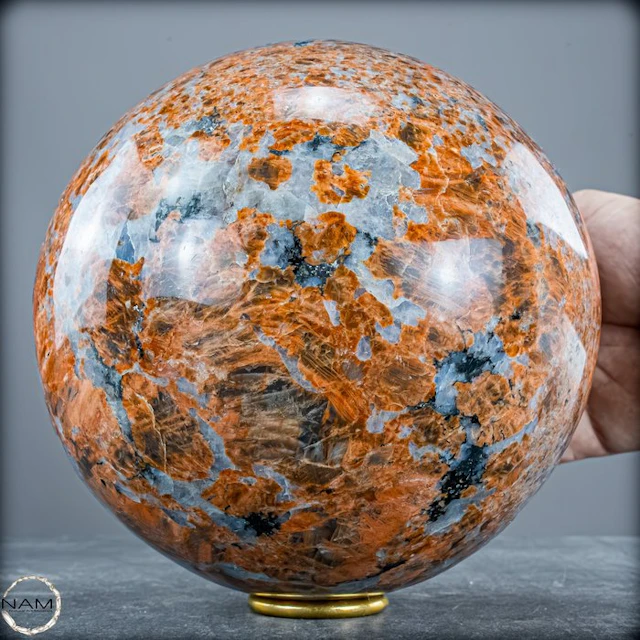 Exclusive Epidot Sphere – Fascinating natural structures...