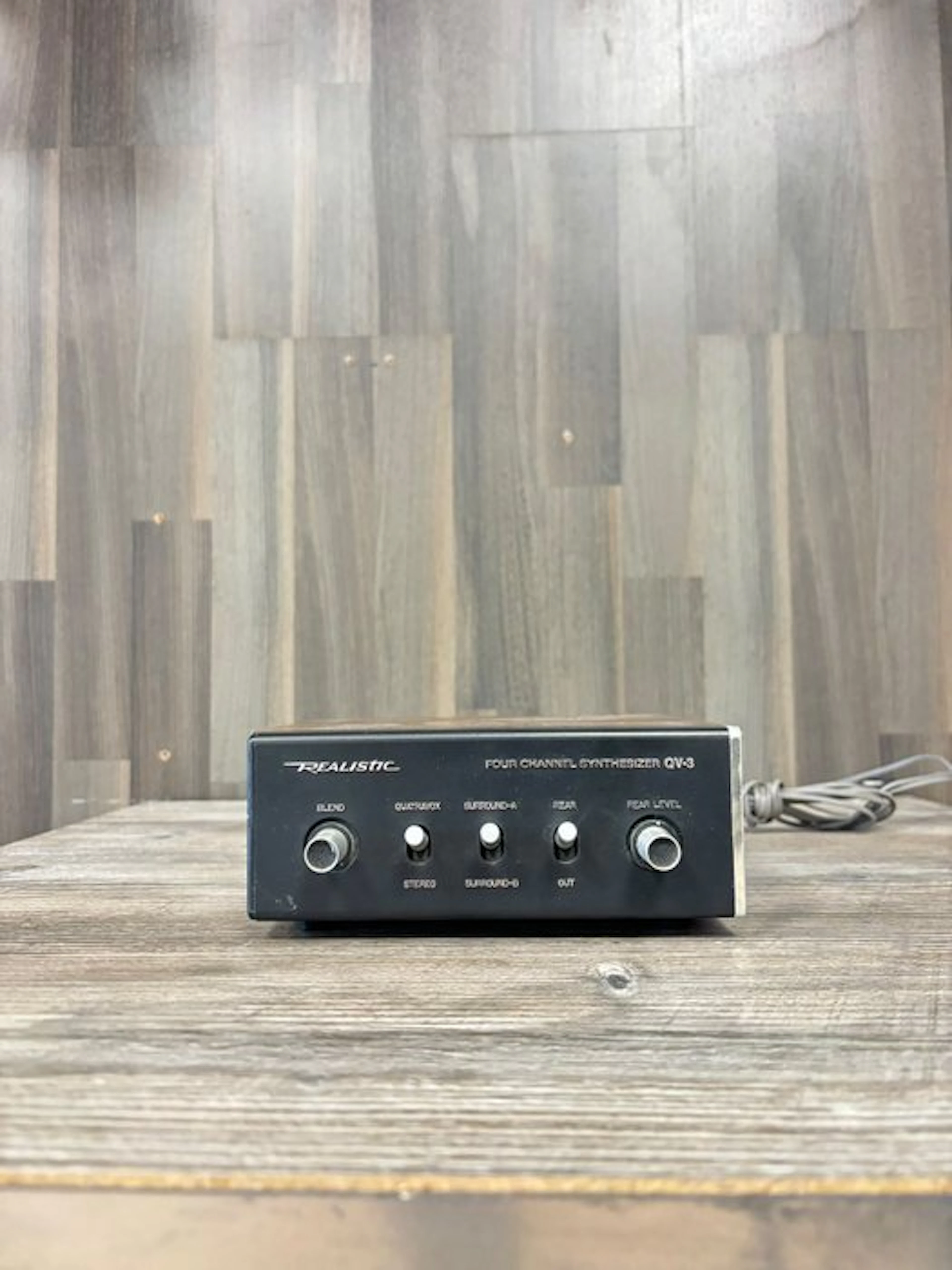 Realistic - QV-3 - 4-Channel Synthesizer / Ambience Synthesizer Audio component